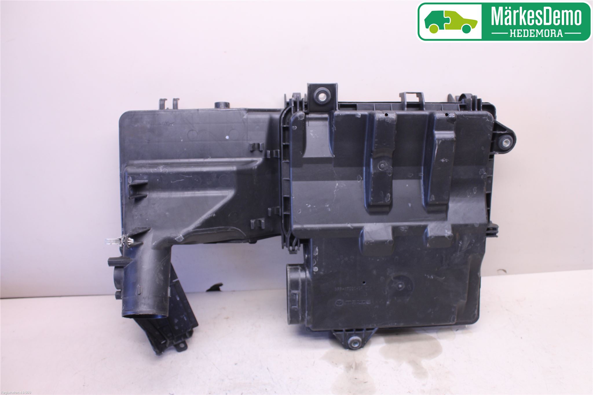 Mazda 2 (DE) 08-15 Luftfilter Boks