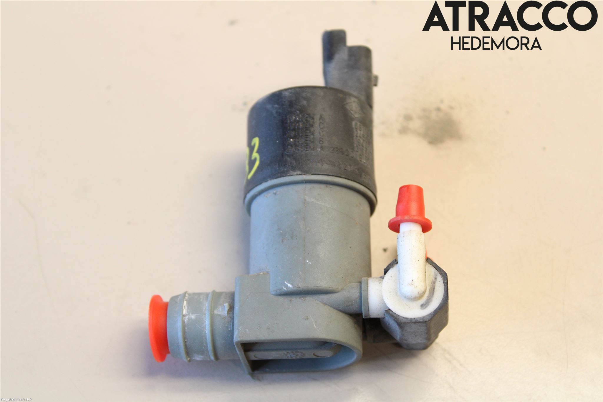 Nissan QASHQAI   07-10 Spylerpumpe Frontrute