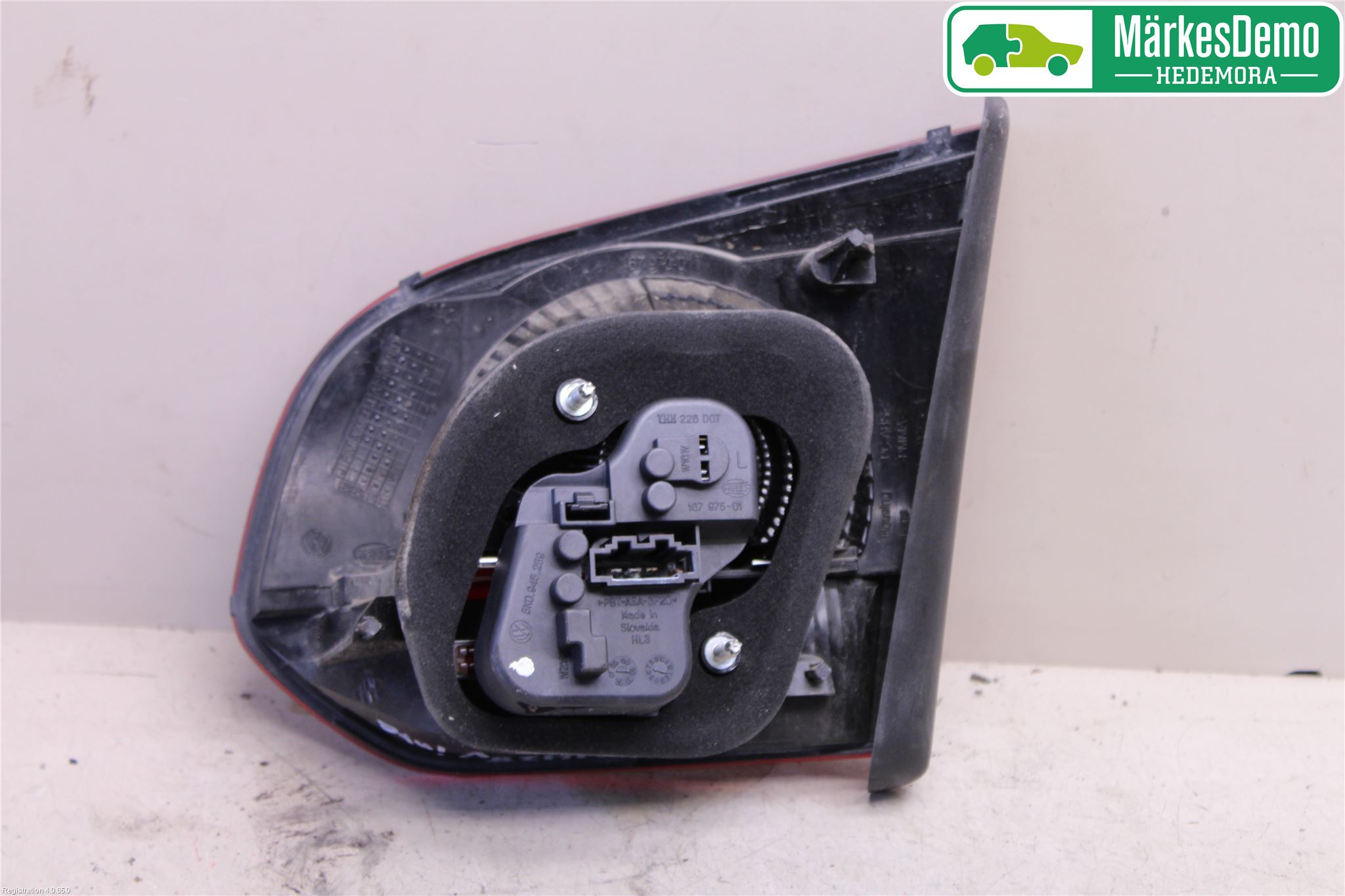 Volkswagen VW GOLF VI 09-13 Baklykt Venstre  På Luke(Indre