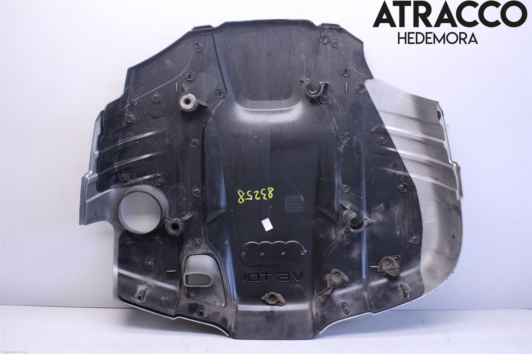 Audi Q7/SQ7 Motor Deksel Over Motor