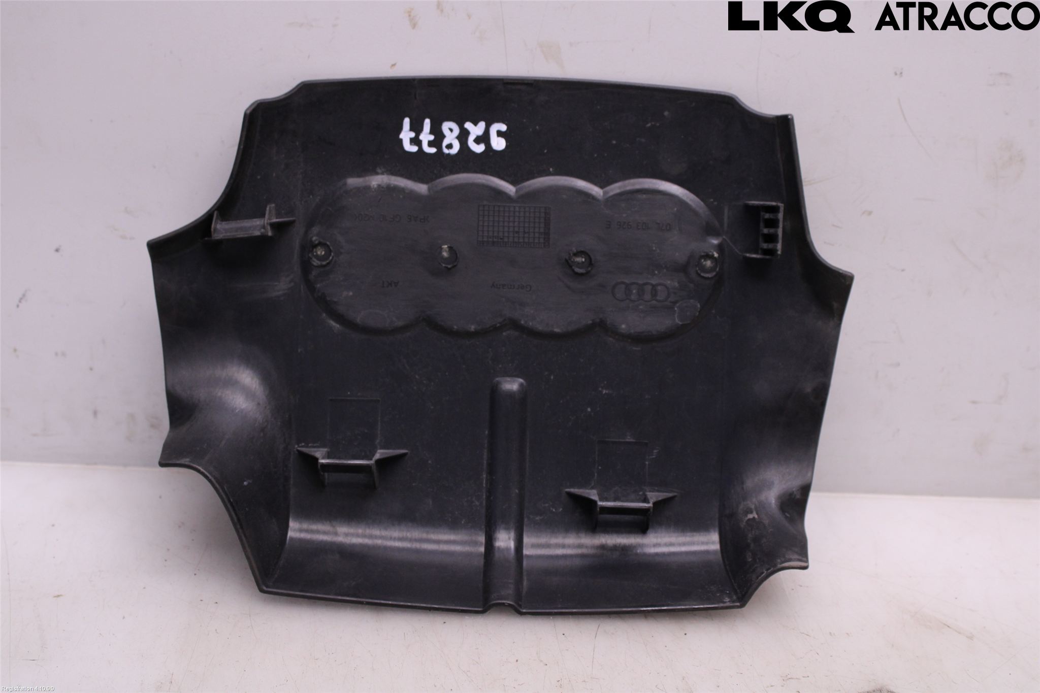 Audi A8/S8 4E  02-09 Motor Deksel Over Motor