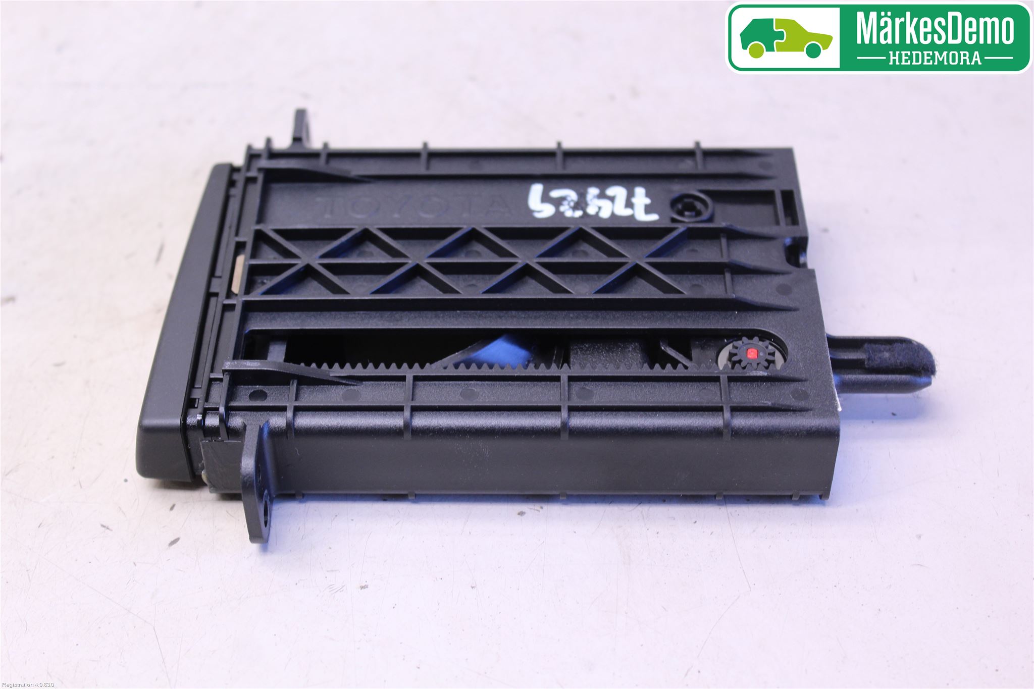 Toyota AVENSIS 07-08 Innr Koppholder