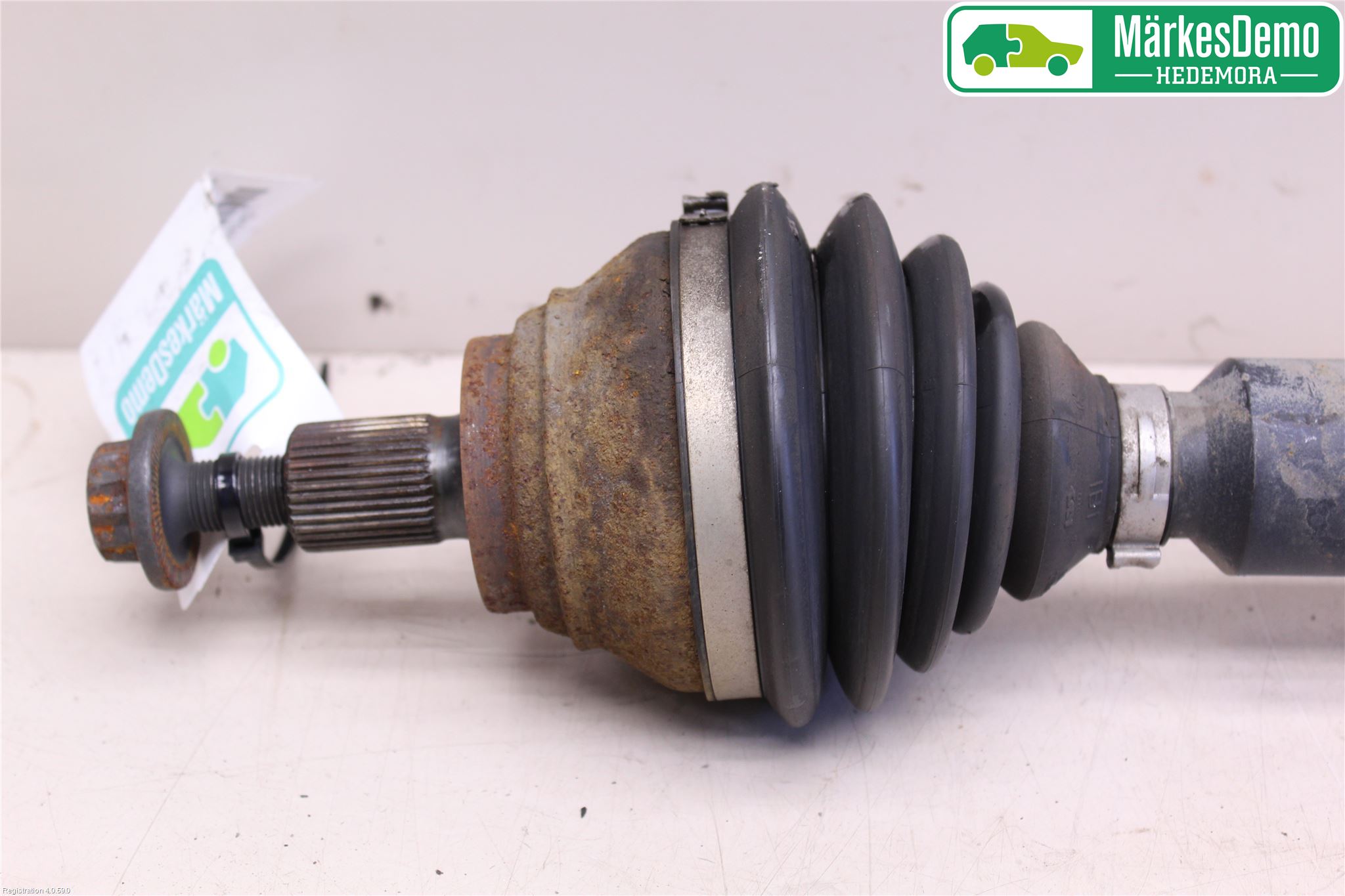 Volkswagen VW GOLF PLUS/CROSS GOLF 04-14 Drivaksel Foran Kompl Høyre