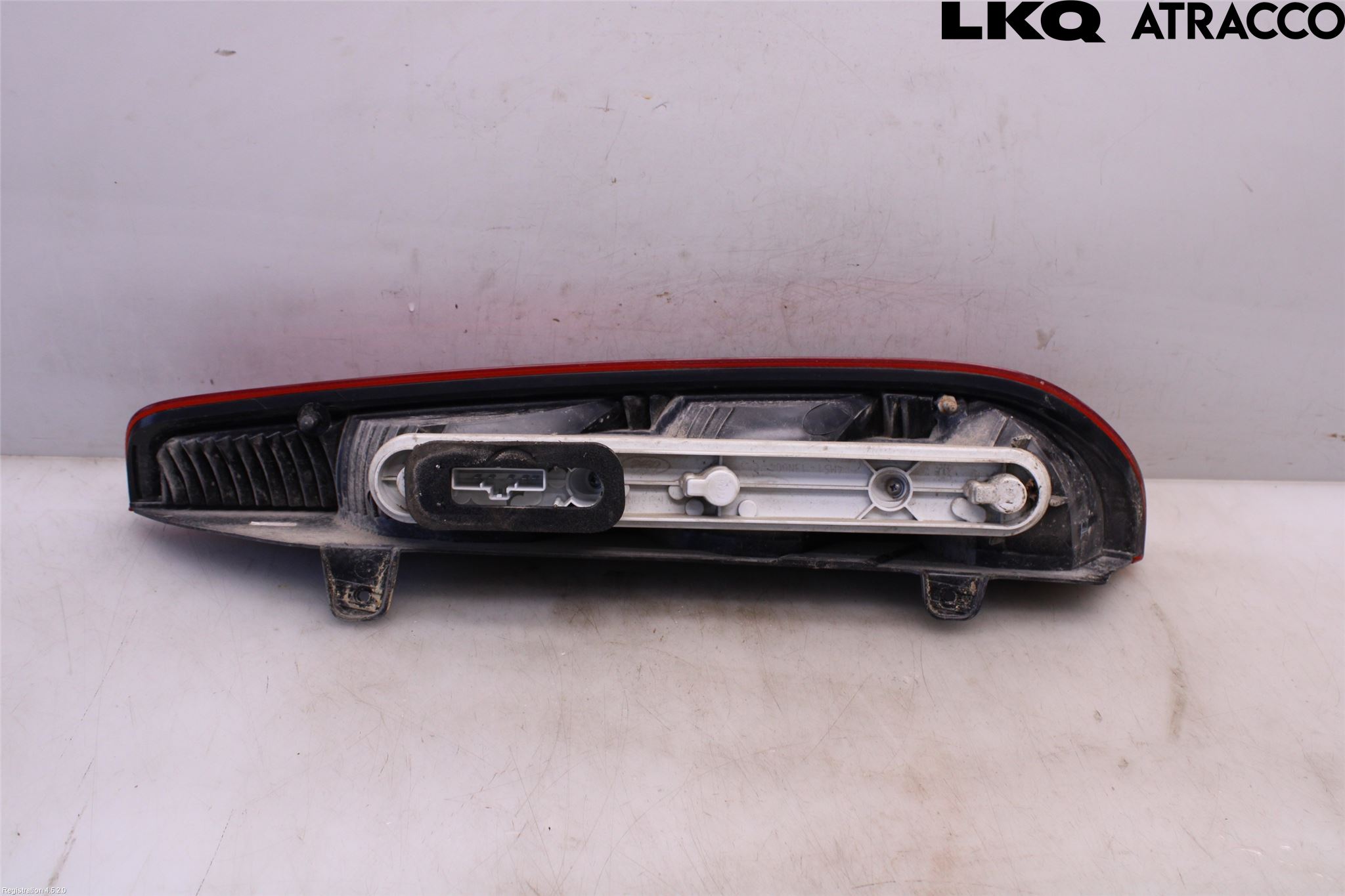 Ford FOCUS     04-07 Baklykt Venstre