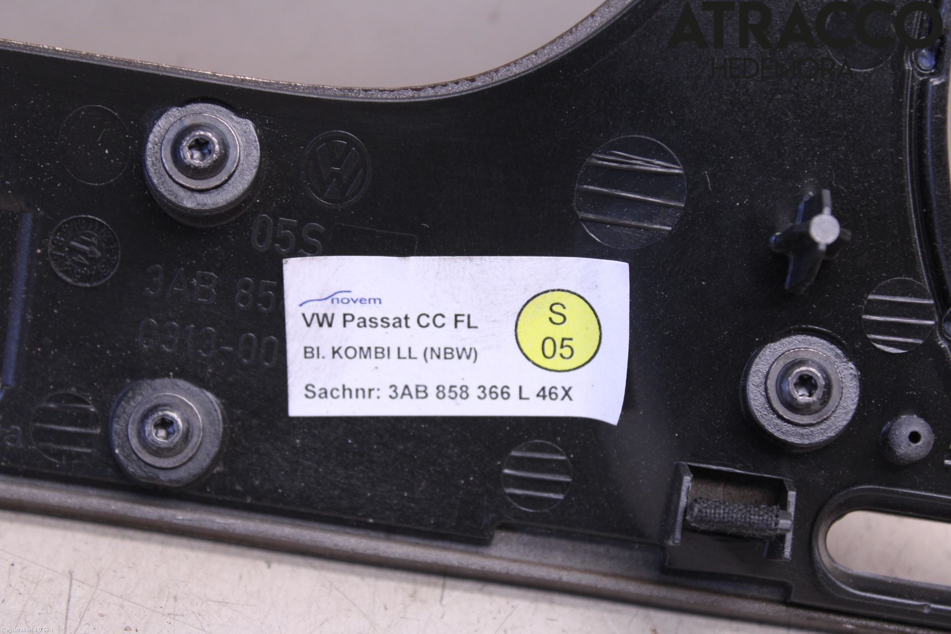 Volkswagen VW PASSAT CC 08-16 Instrument Ramme