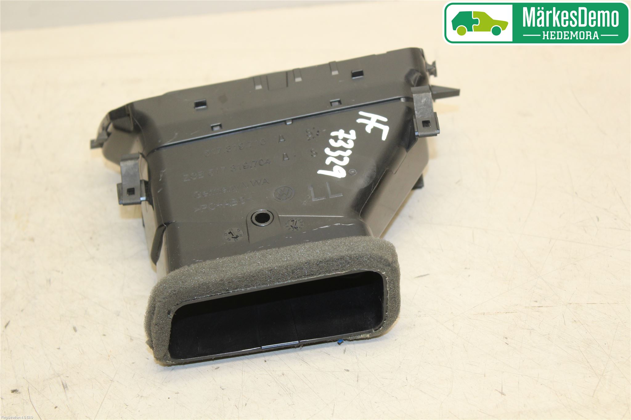 Volkswagen VW GOLF SPORTSVAN 15-20 Dashbord Kanal - Dyse