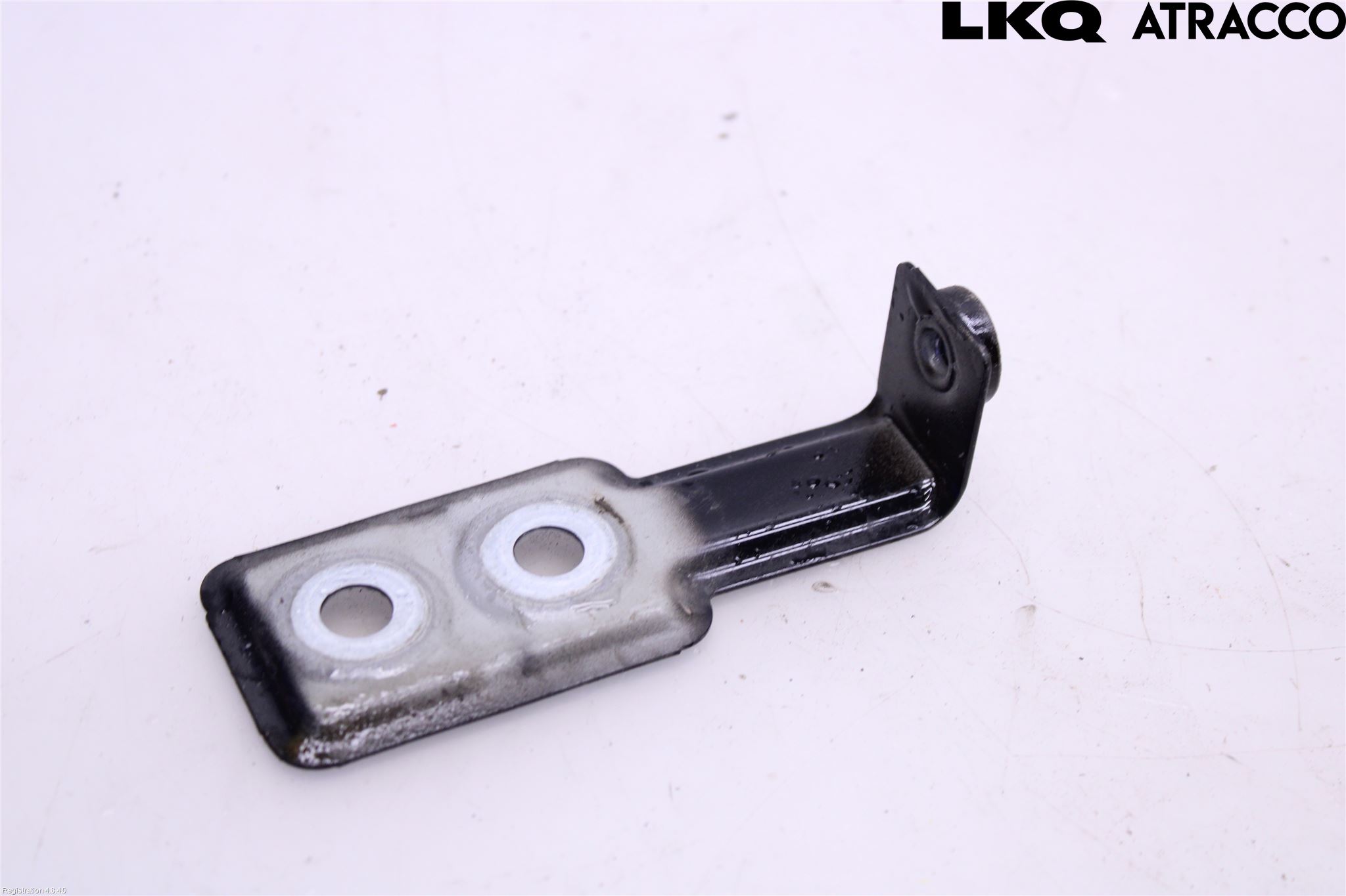 BMW 5 G30/G31/F90 17-23 Frontskjermfeste Venstre