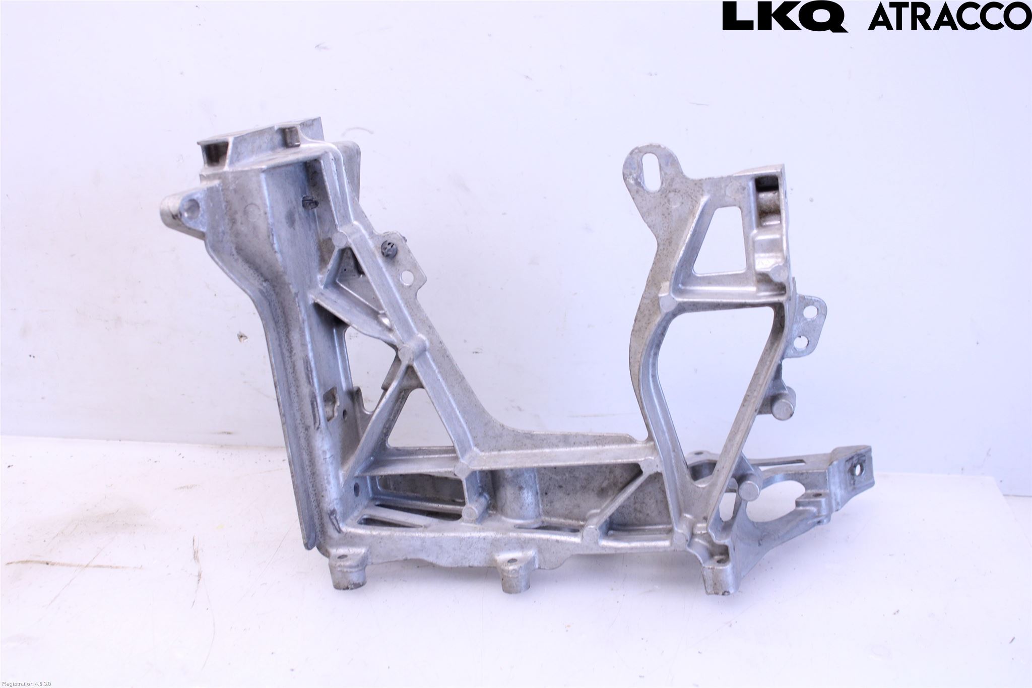 Mercedes-Benz MB C-KLASS (W205) 14-21 Frontlykt Holder-Feste