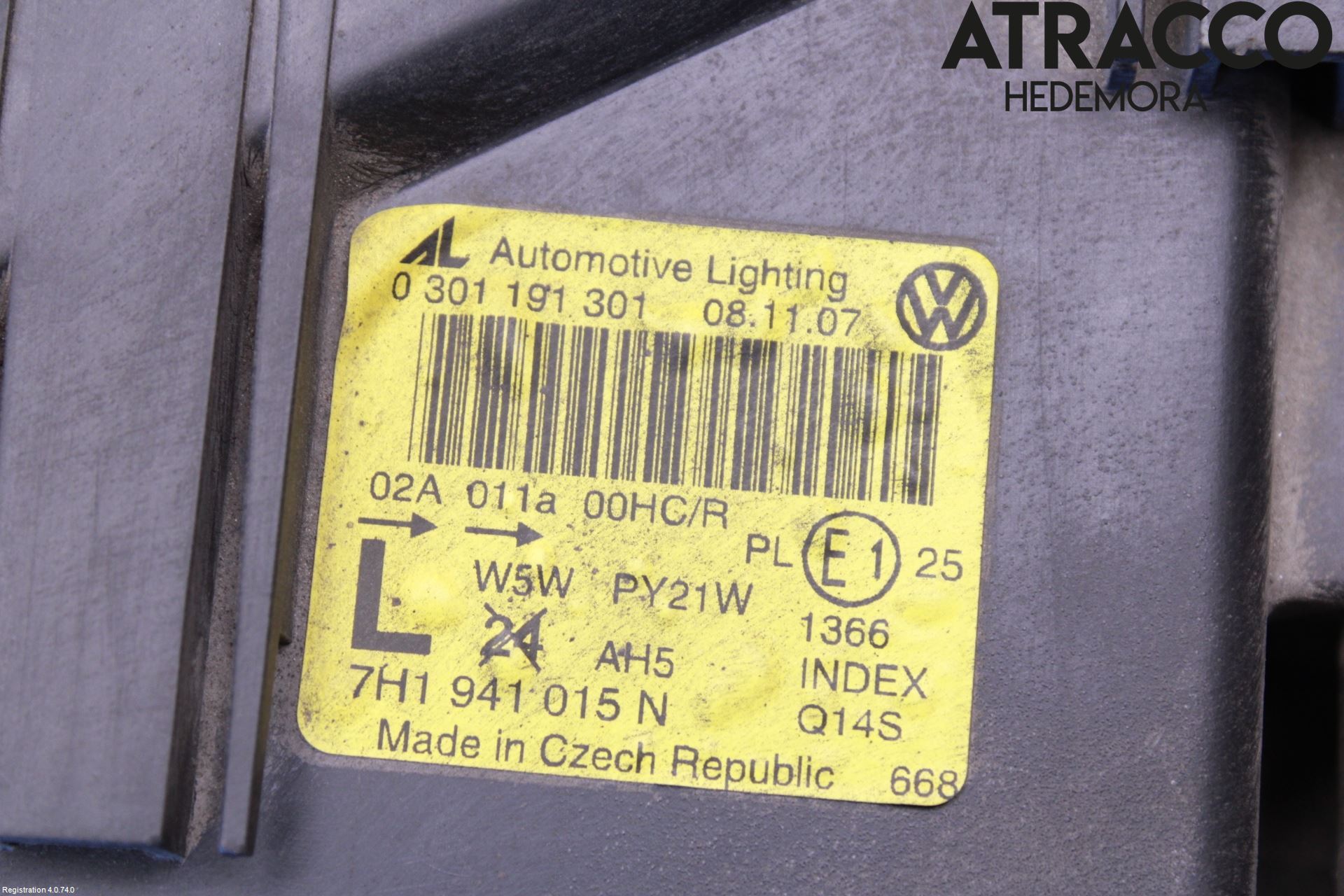 Volkswagen VW TRANSP/CARAVELLE (T5) 04-15 Frontlykt Venstre