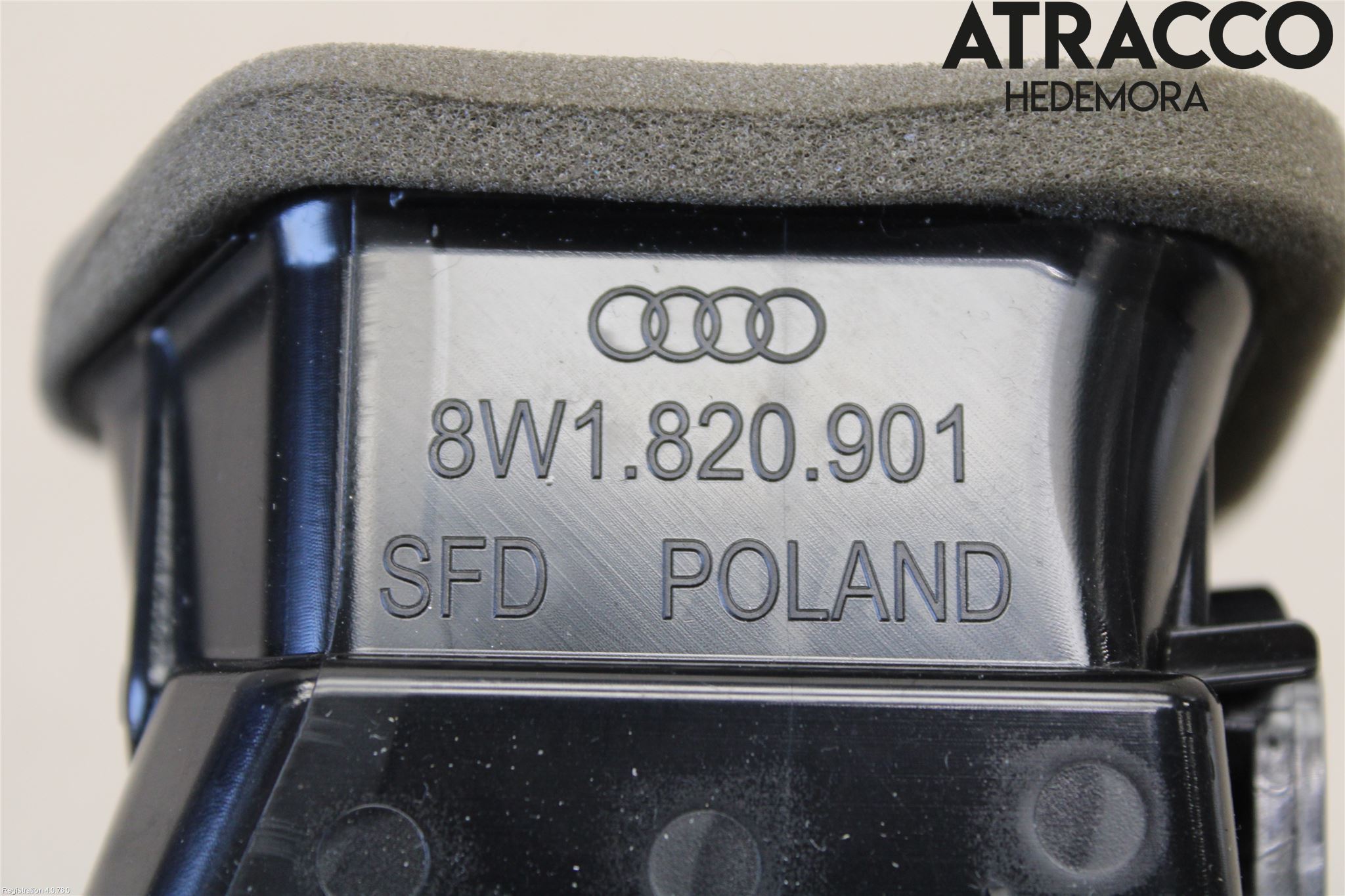 Audi A4/S4 B9 16-19 Dashbord Kanal - Dyse