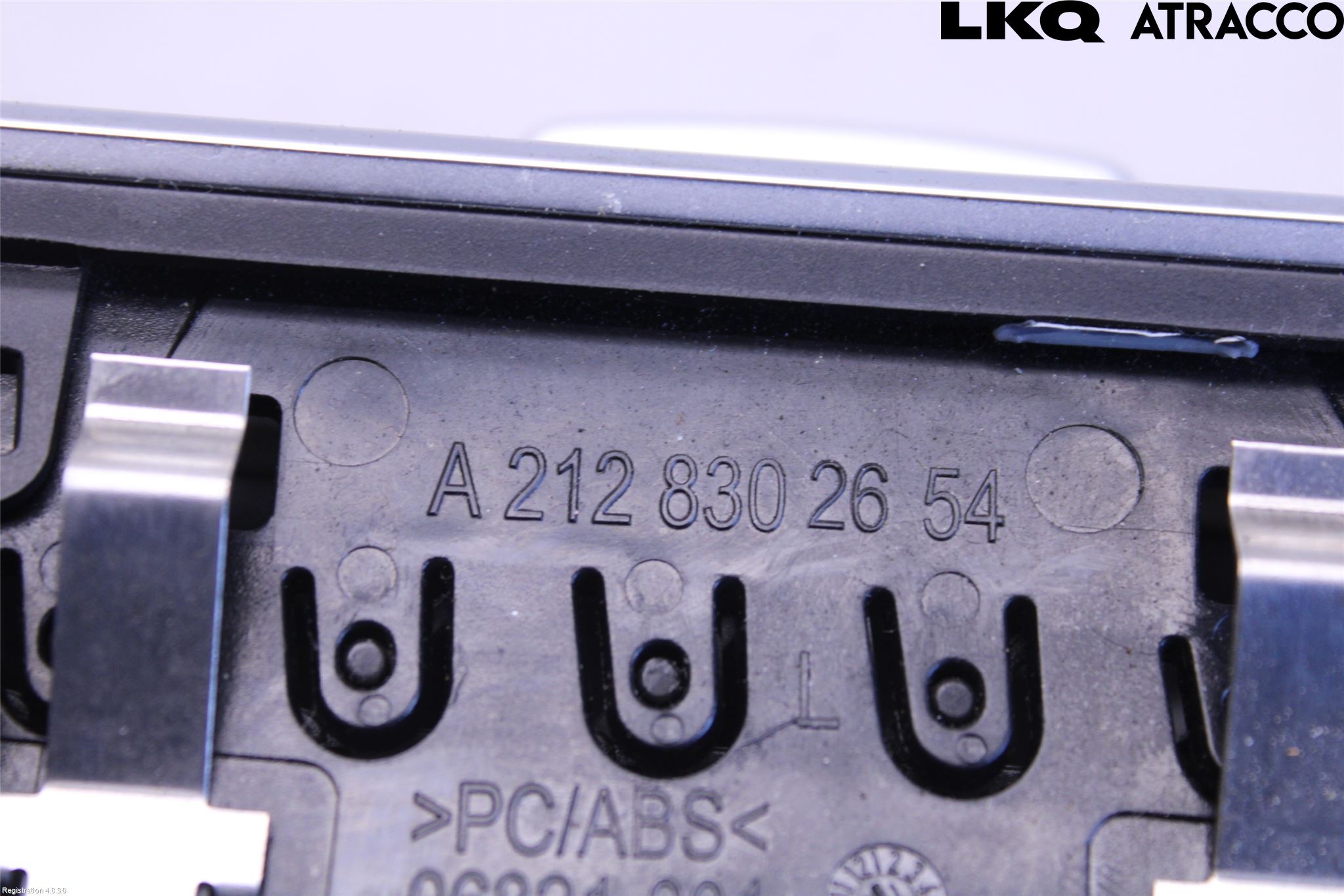 Mercedes-Benz MB E-KLASS (W212) 09-16 Dashbord Kanal - Dyse