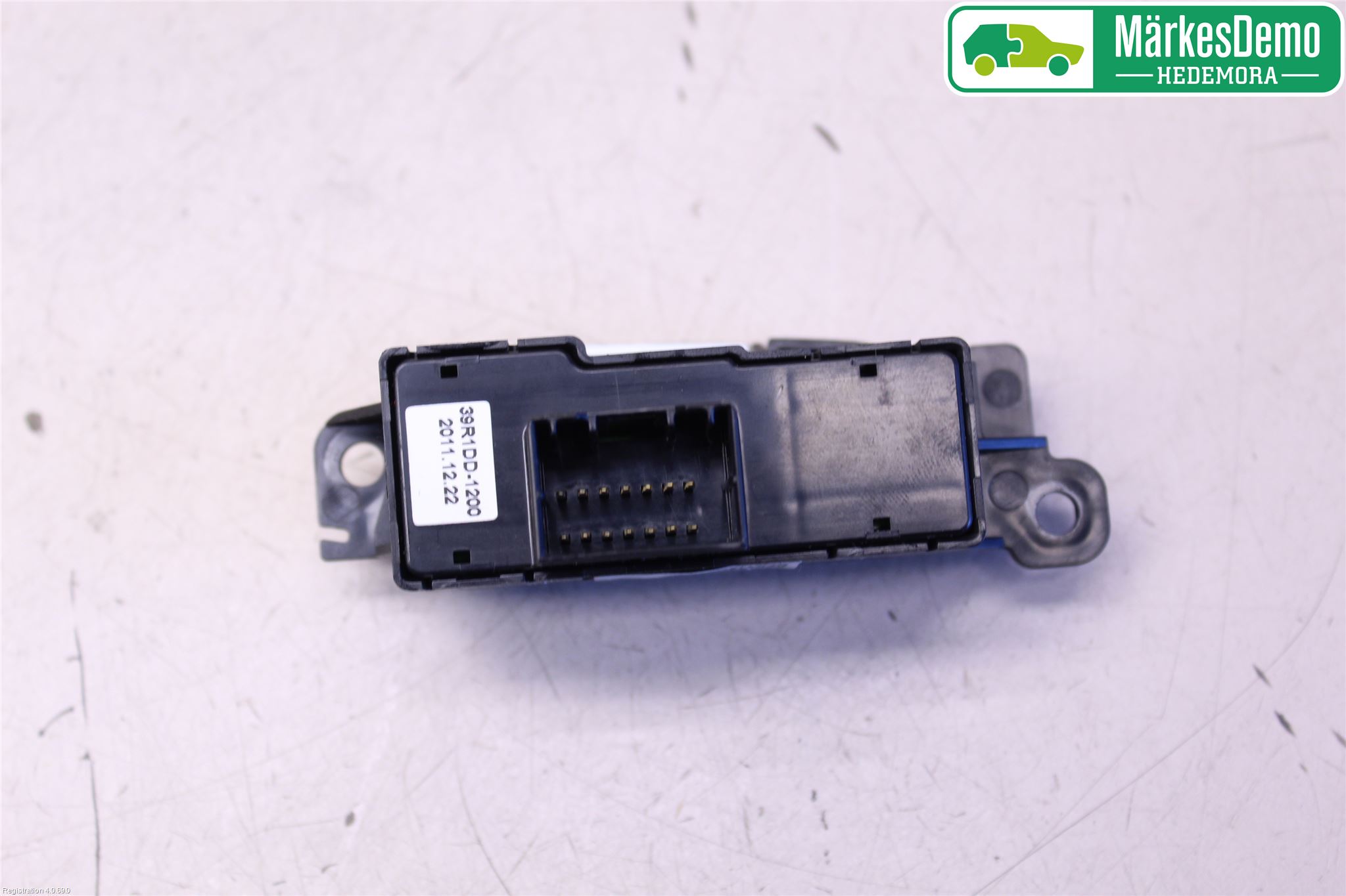 Hyundai i40 08-15 Bryter Varmesete