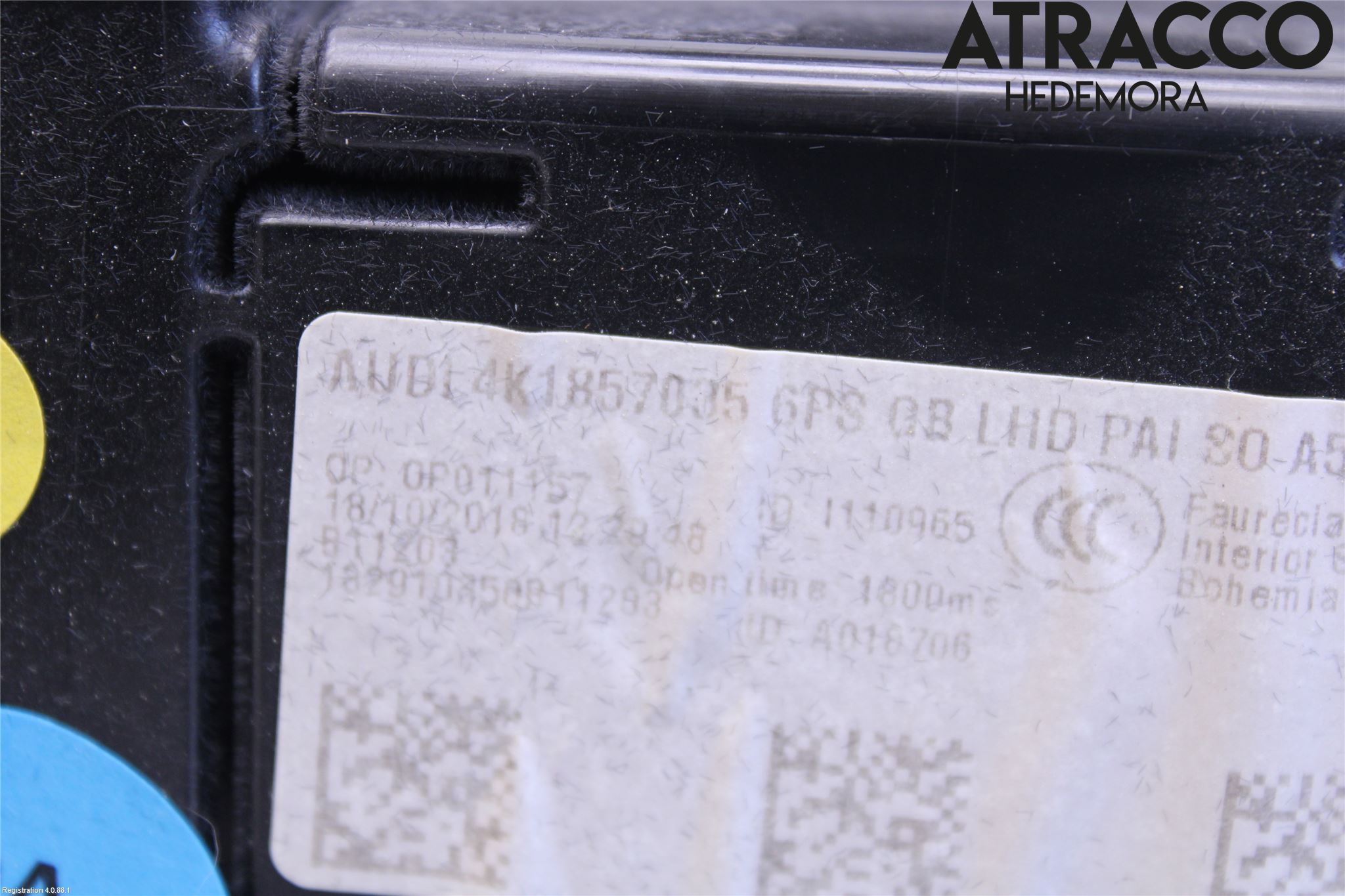 Audi A6 F2/C8 19- Innr Hanskerom