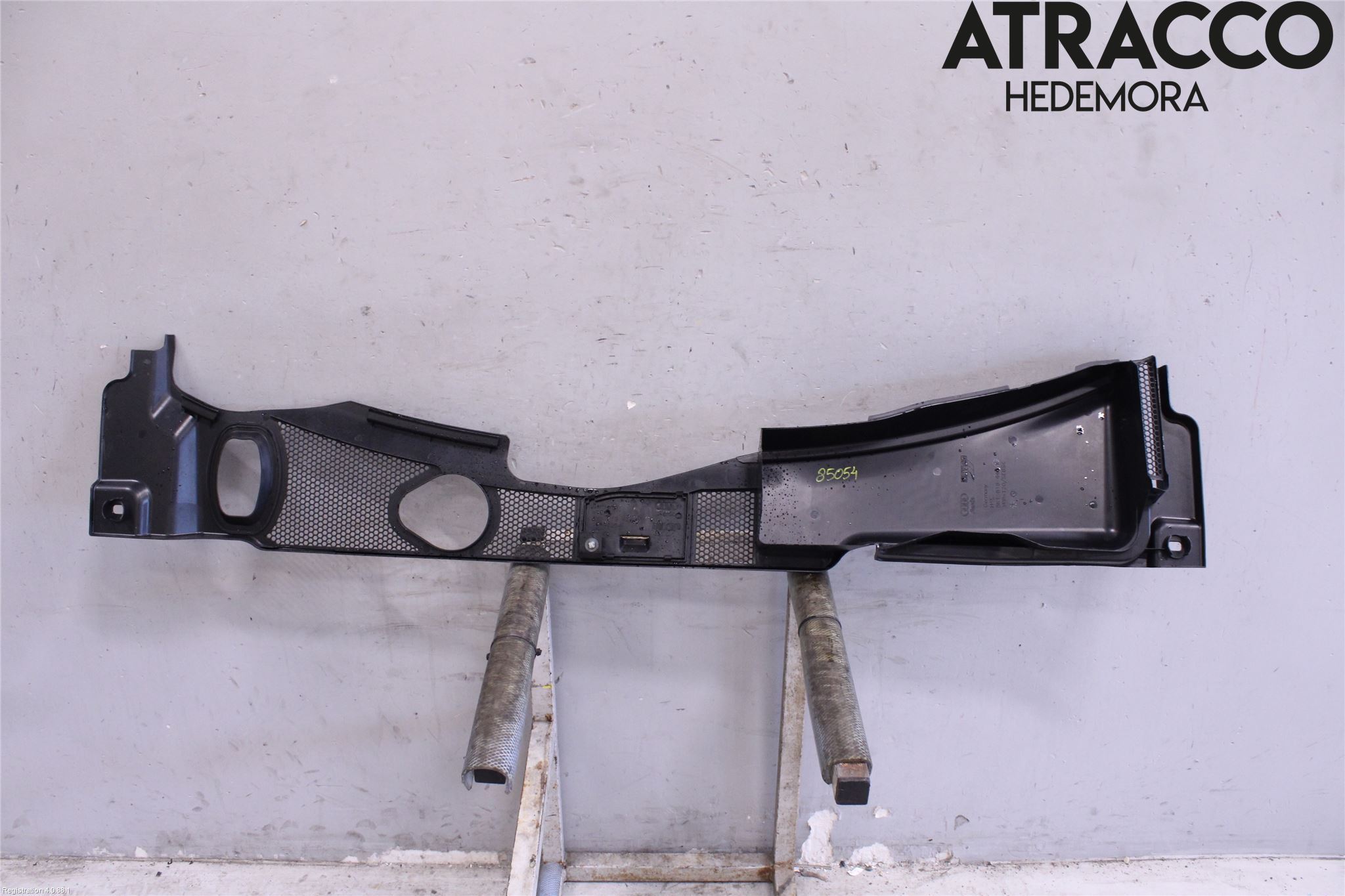 Audi A4/S4 08-11 Visker Deksel-Grill-Under Frr