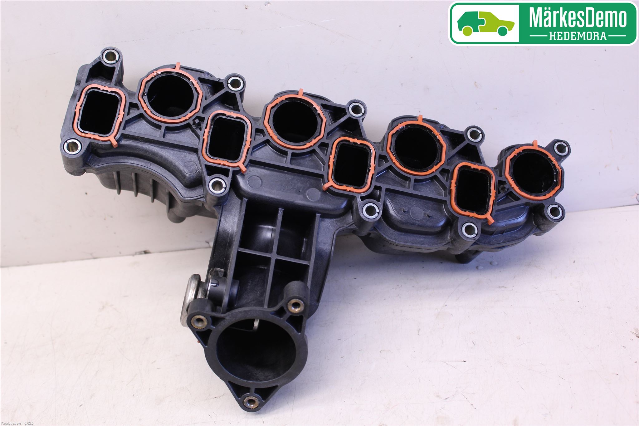 Volkswagen VW CADDY 11-15 Innsugningsmanifold