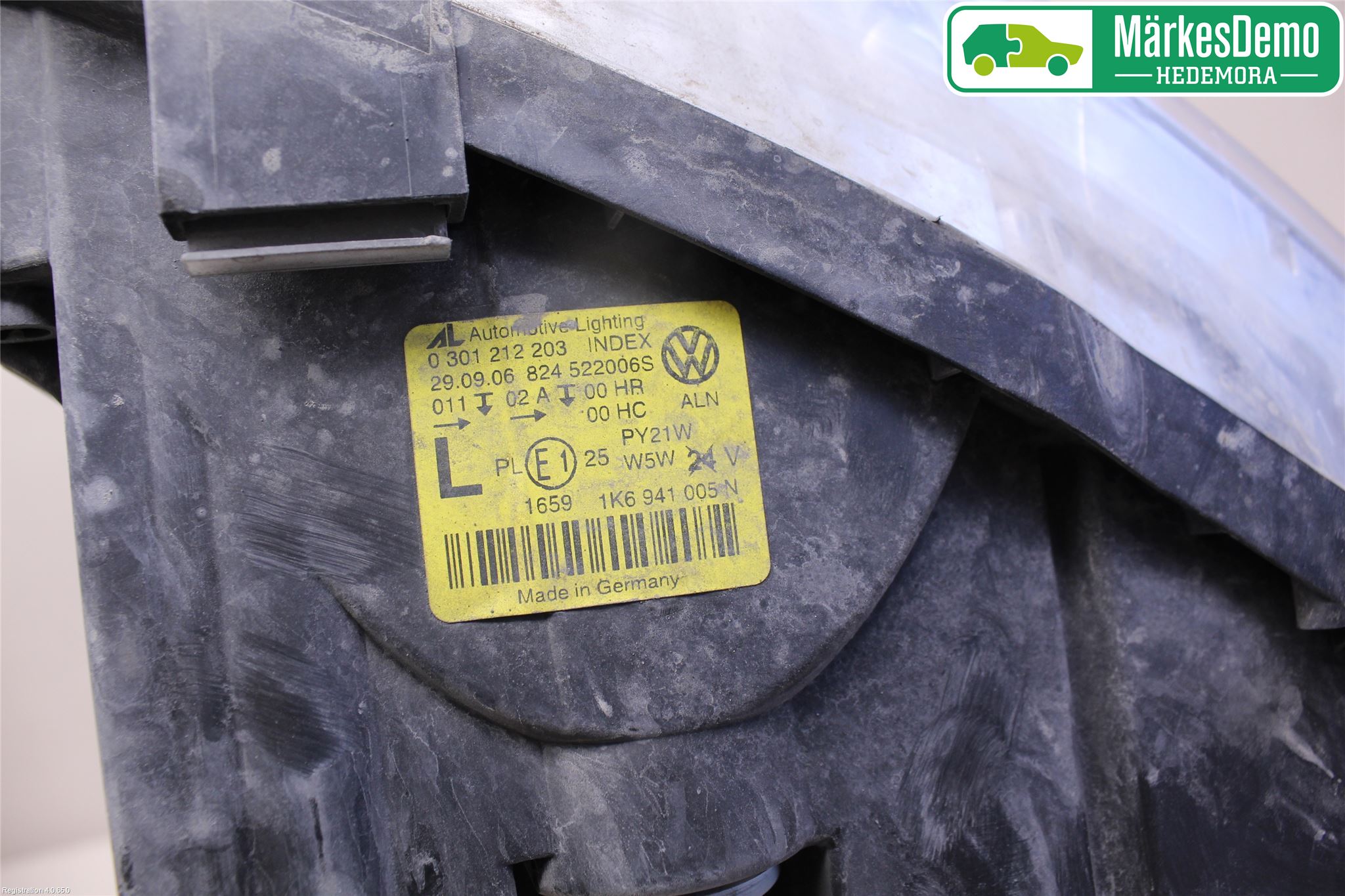 Volkswagen VW GOLF V 04-09 Frontlykt Venstre