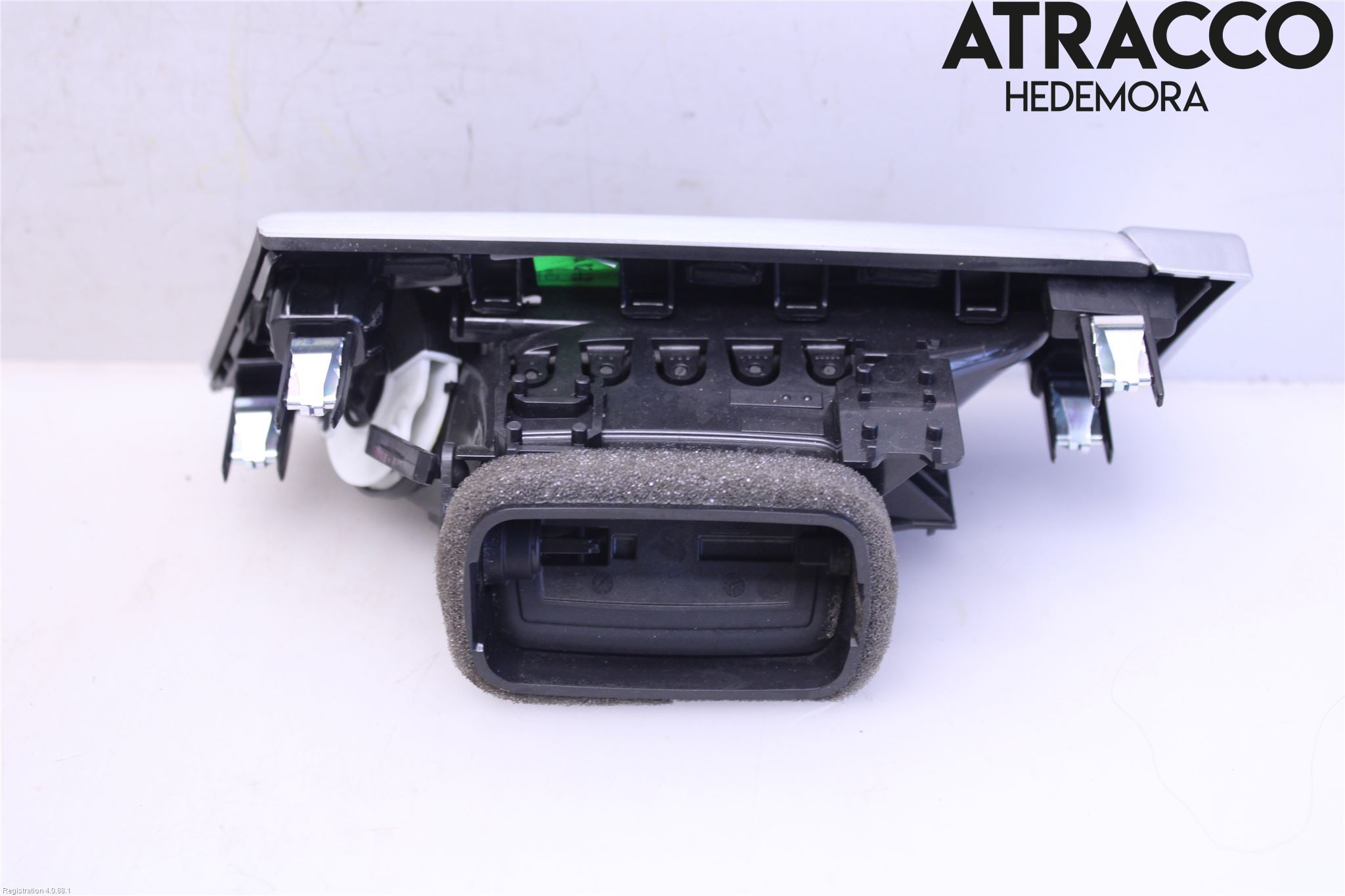 BMW X1 F48 15-22 Dashbord Kanal - Dyse