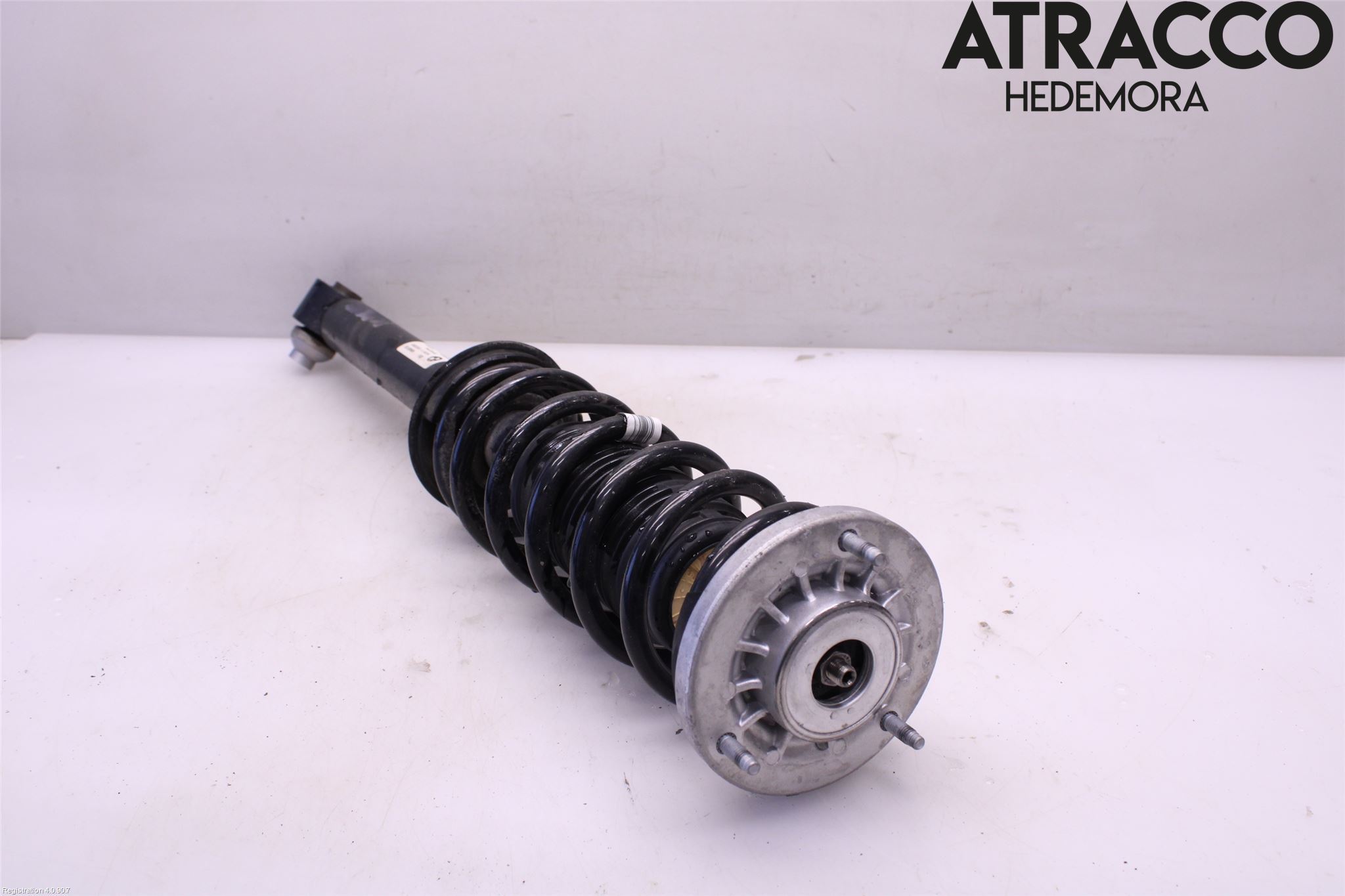BMW 5 G30/G31/F90 17-23 Fjærbein Bak Venstre