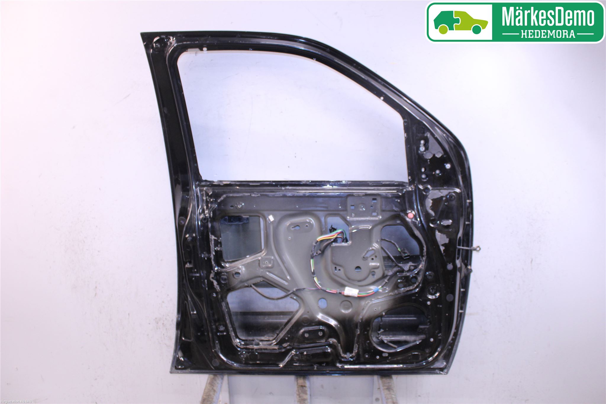 Nissan NAVARA 05-16 Dør 4D Foran Venstre