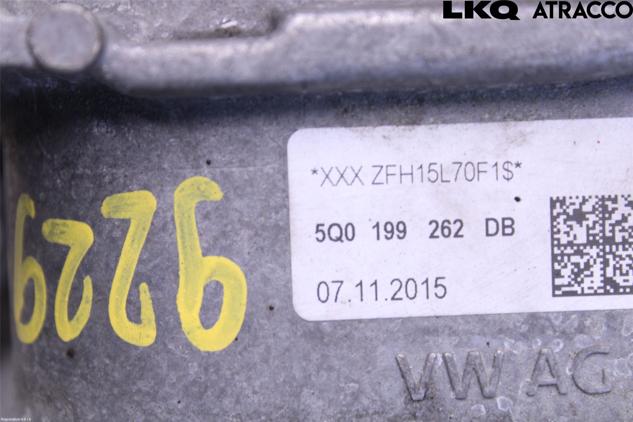 Volkswagen VW GOLF SPORTSVAN 15-20 Motor Feste Gummi