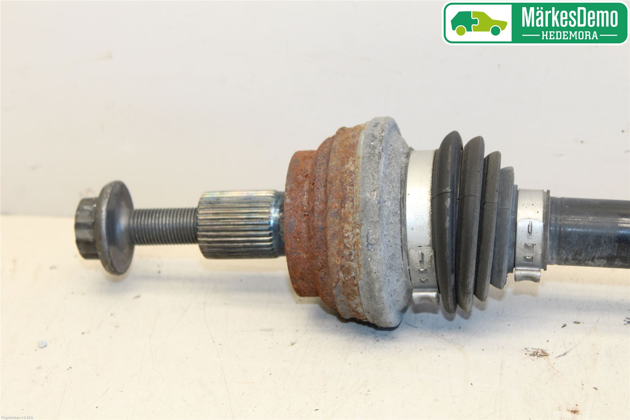 Volkswagen VW TIGUAN 07-16 Drivaksel Bak Kompl Venstre