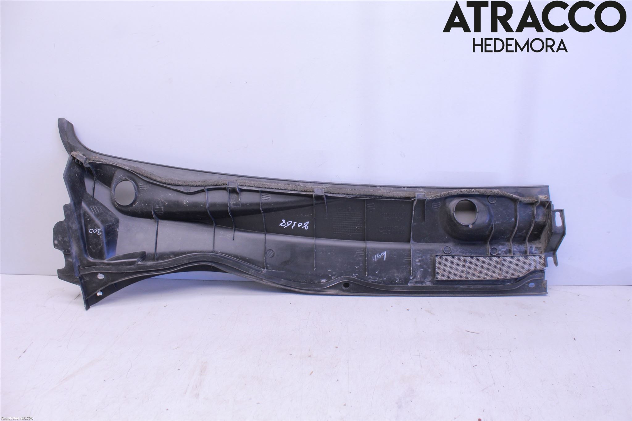 Toyota AVENSIS 03-06 Visker Deksel-Grill-Under Frr