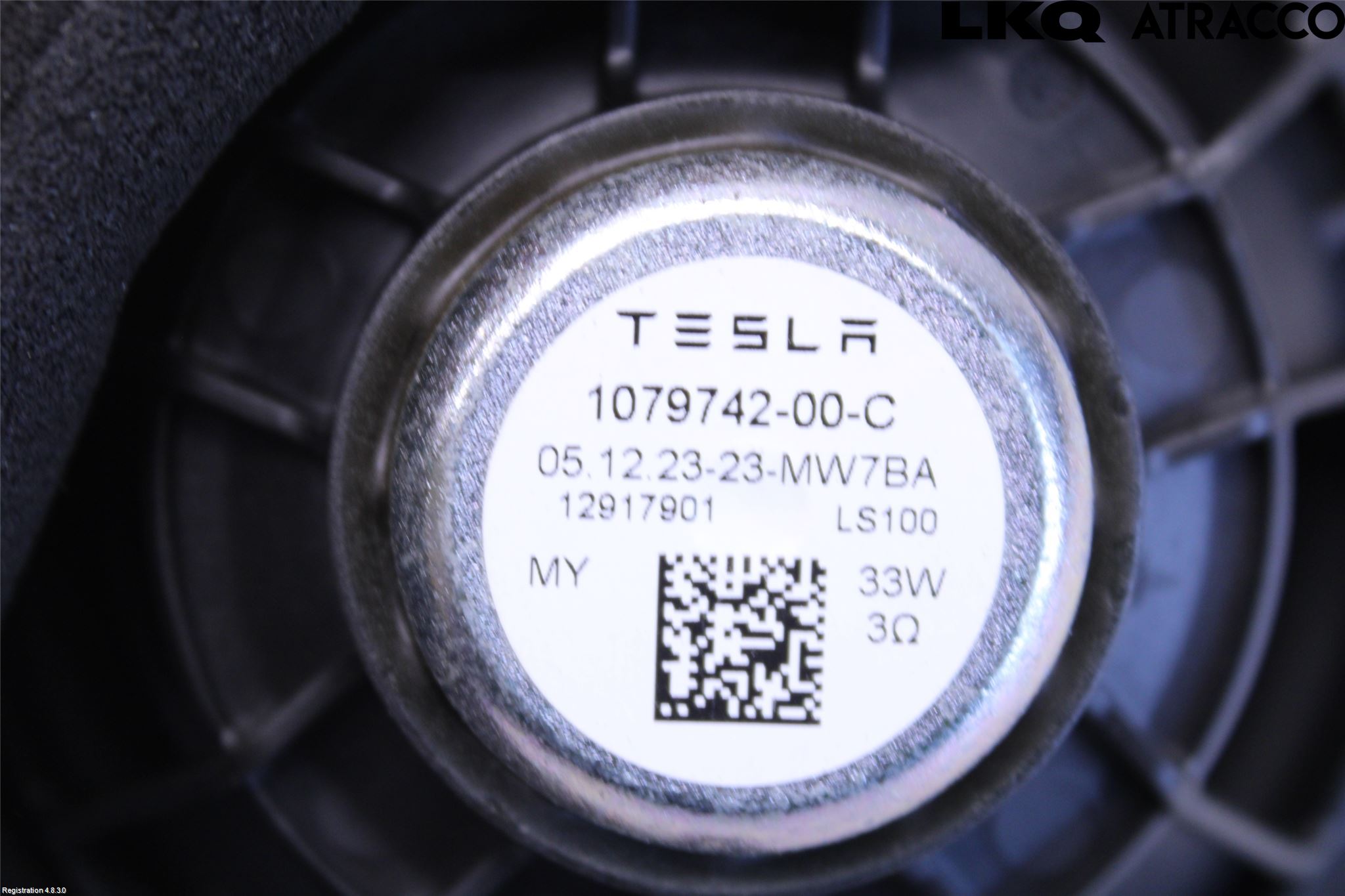 Tesla MODEL Y 21- Innr Høyttaler