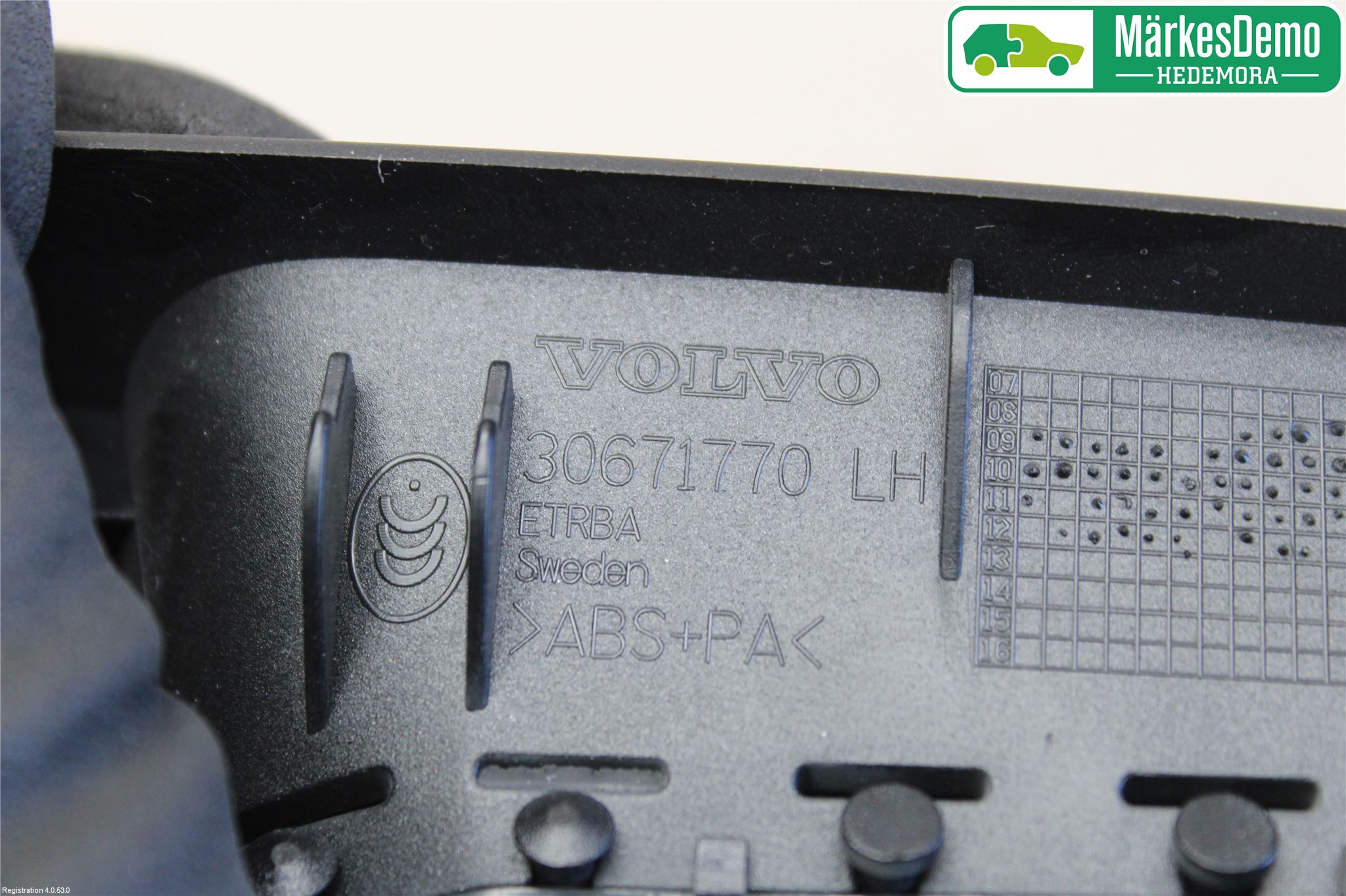 Volvo XC60 09-13 Dashbord Kanal - Dyse