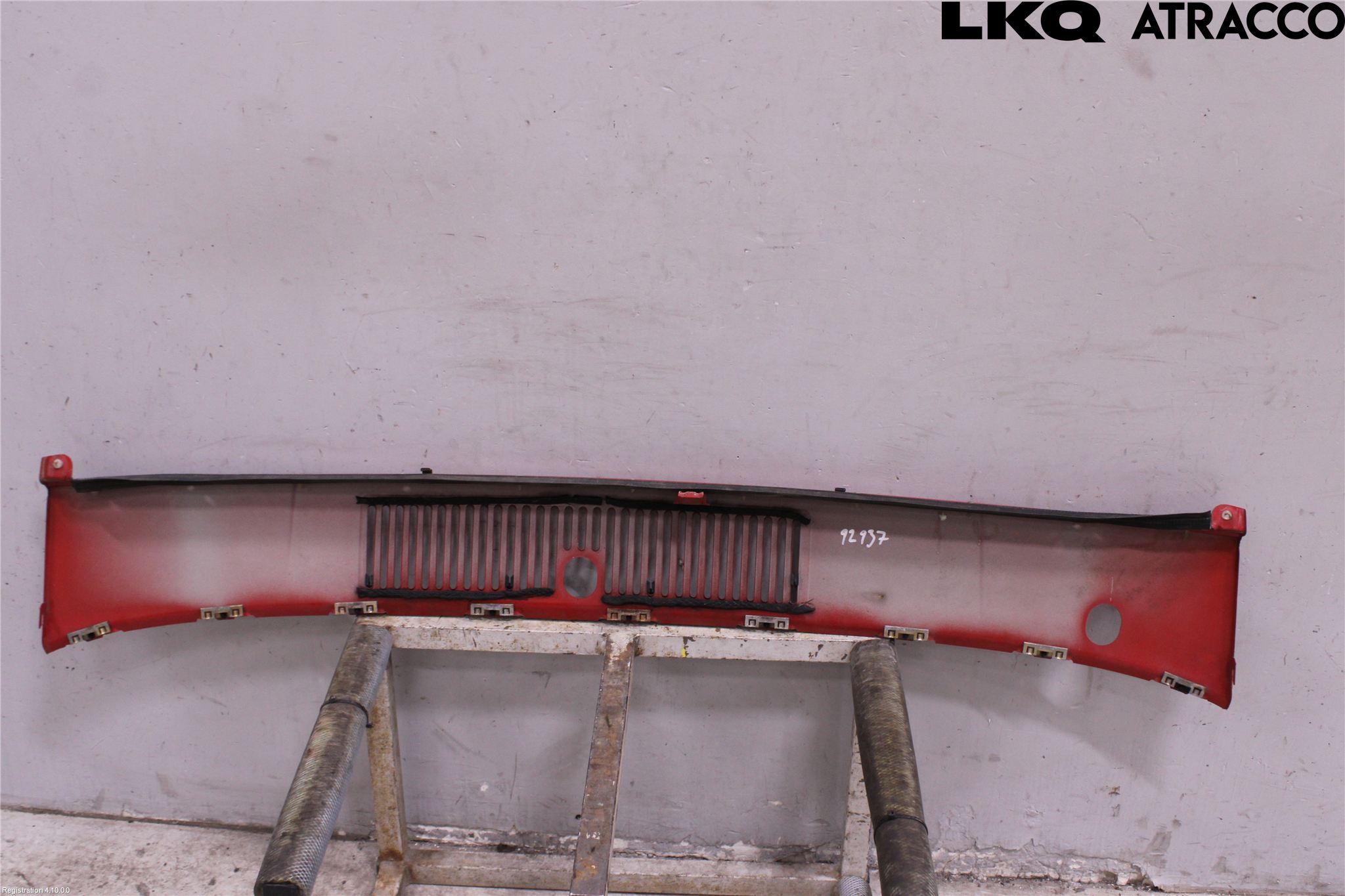 Volvo 740 88-92 Visker Deksel-Grill-Under Frr