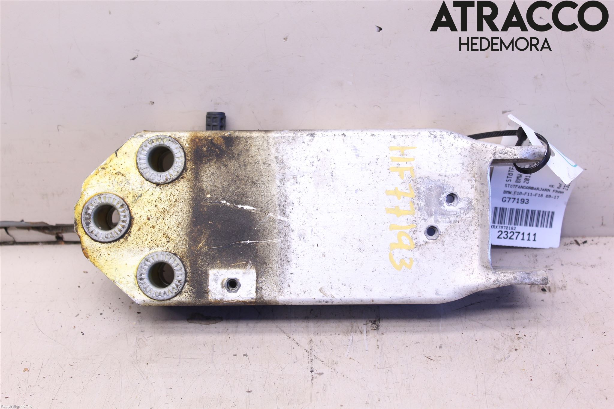 BMW 5 F10/F11/F18 09-17 Støtfanger Foran Feste