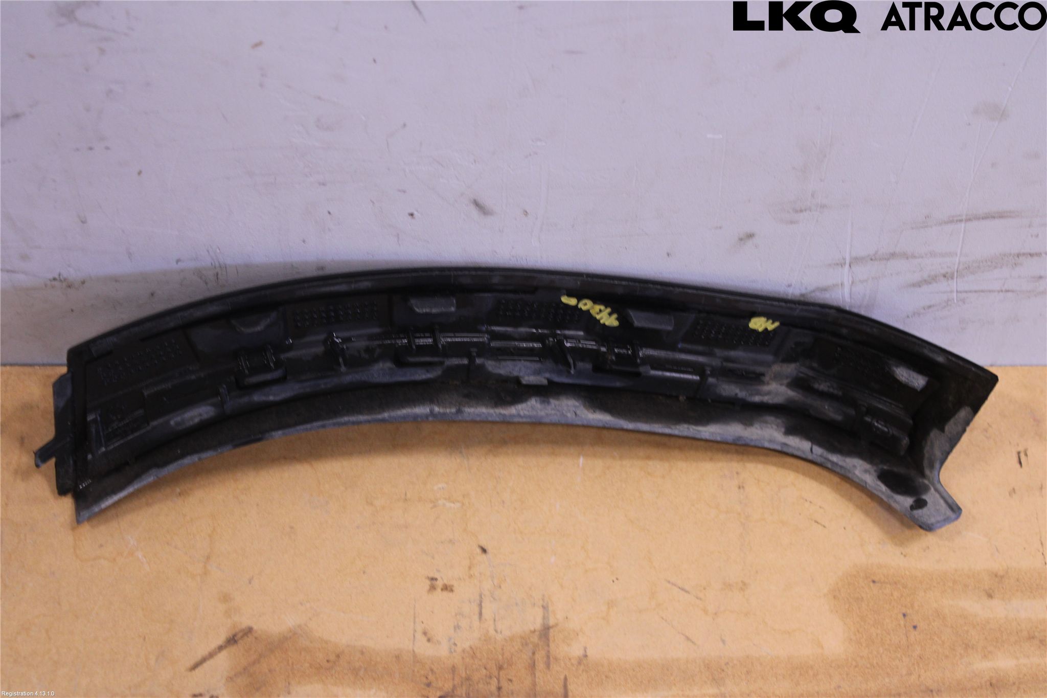 Volvo V60 CROSS COUNTRY 16-18 Skjerm Bredder