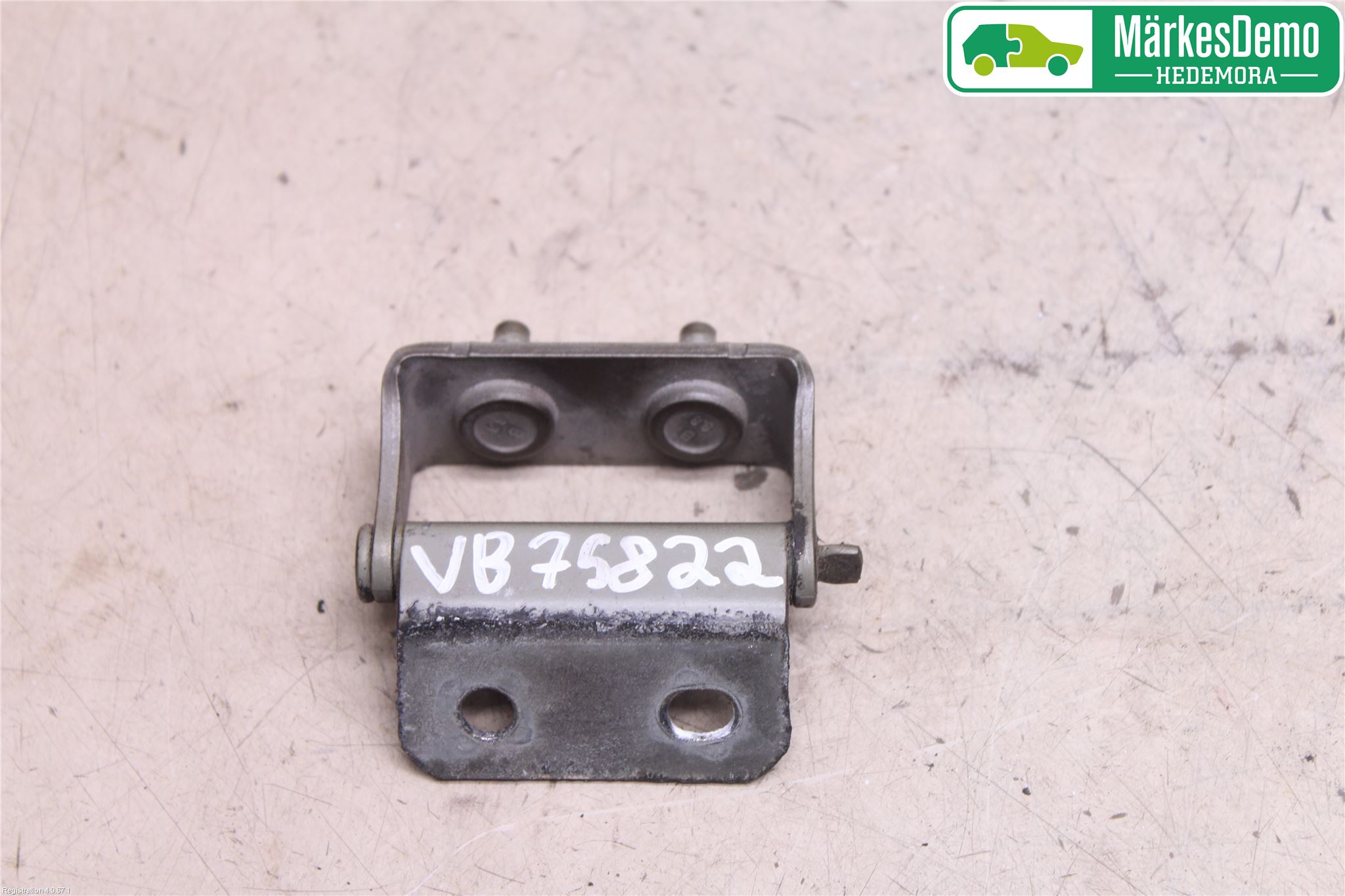 Nissan QASHQAI 14-17 Bakluke Hengsel Venstre