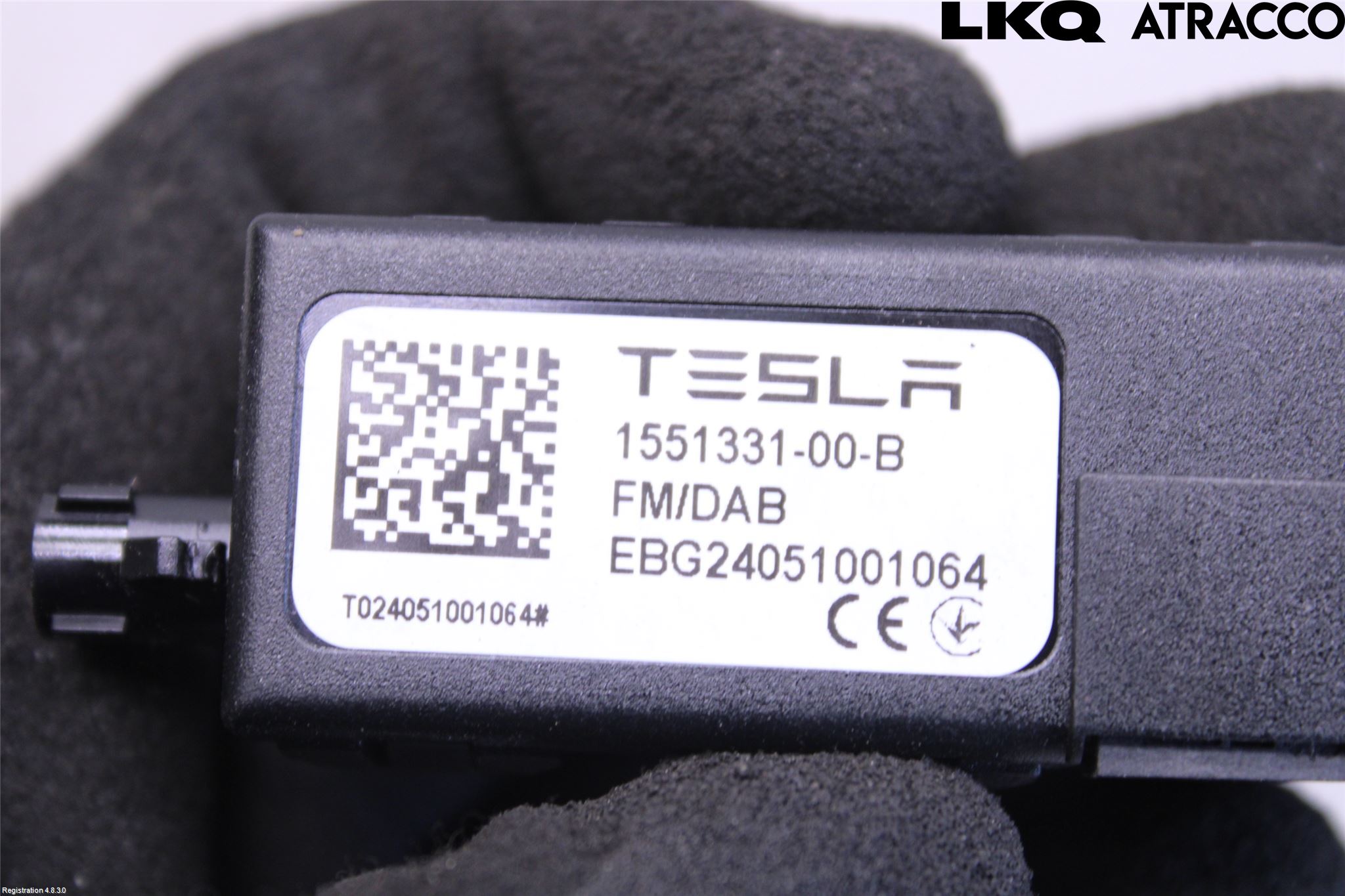 Tesla MODEL Y 21- Stereo Antenneforsterker