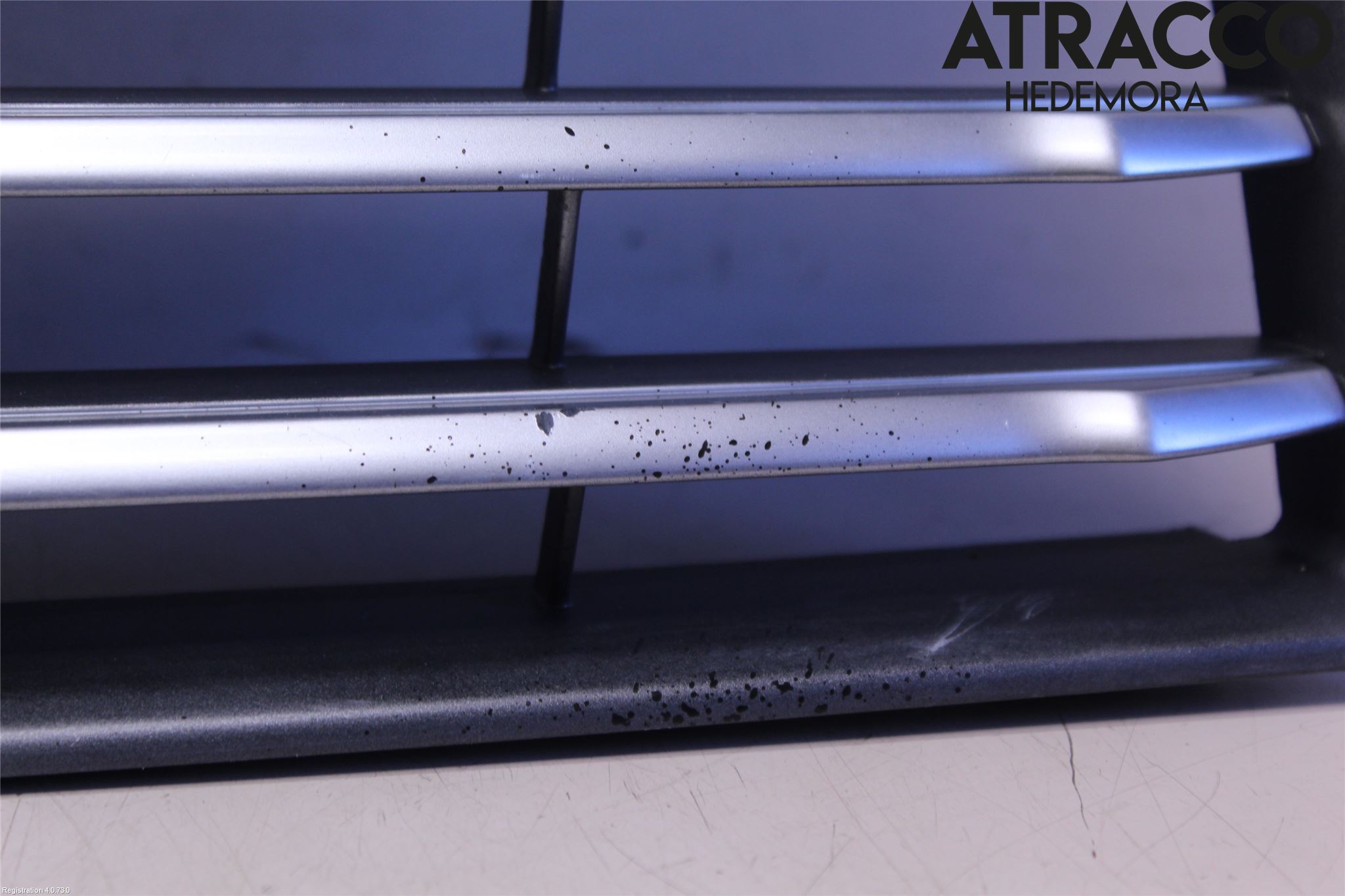 Subaru FORESTER SG 06- Grill Komplett