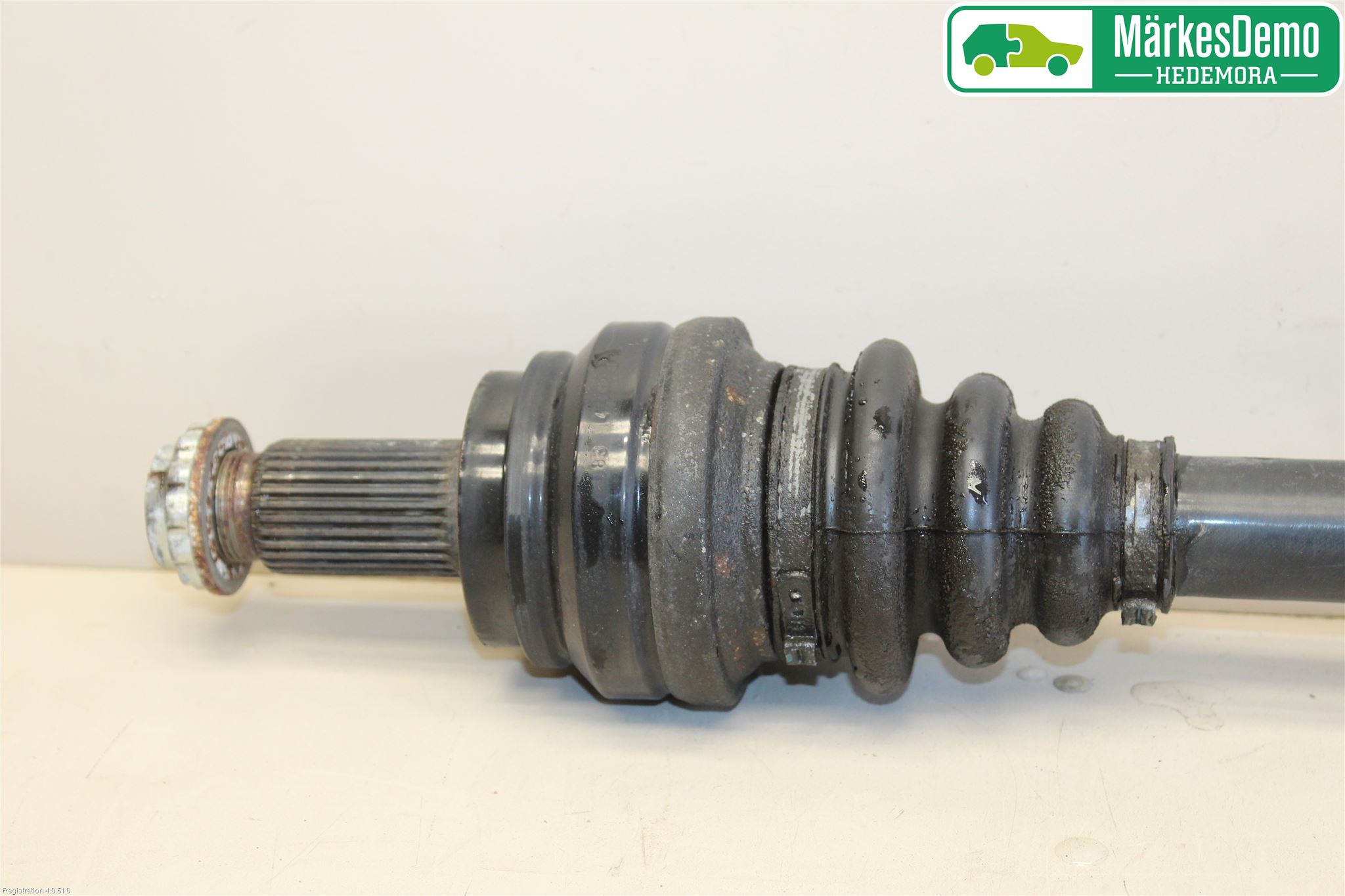 BMW 5 F10/F11/F18 09-17 Drivaksel Bak Kompl Høyre