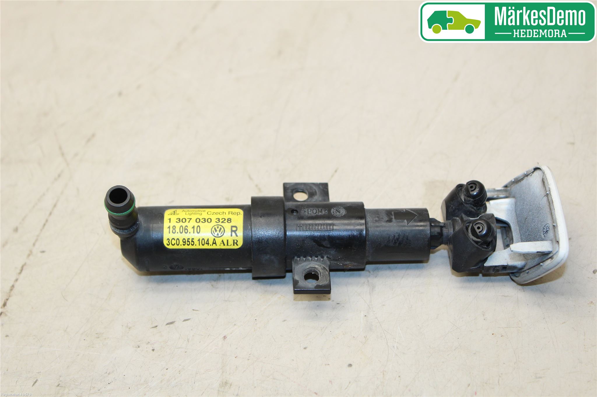 Volkswagen VW PASSAT 05-11 Spylerdyse Frontlykter