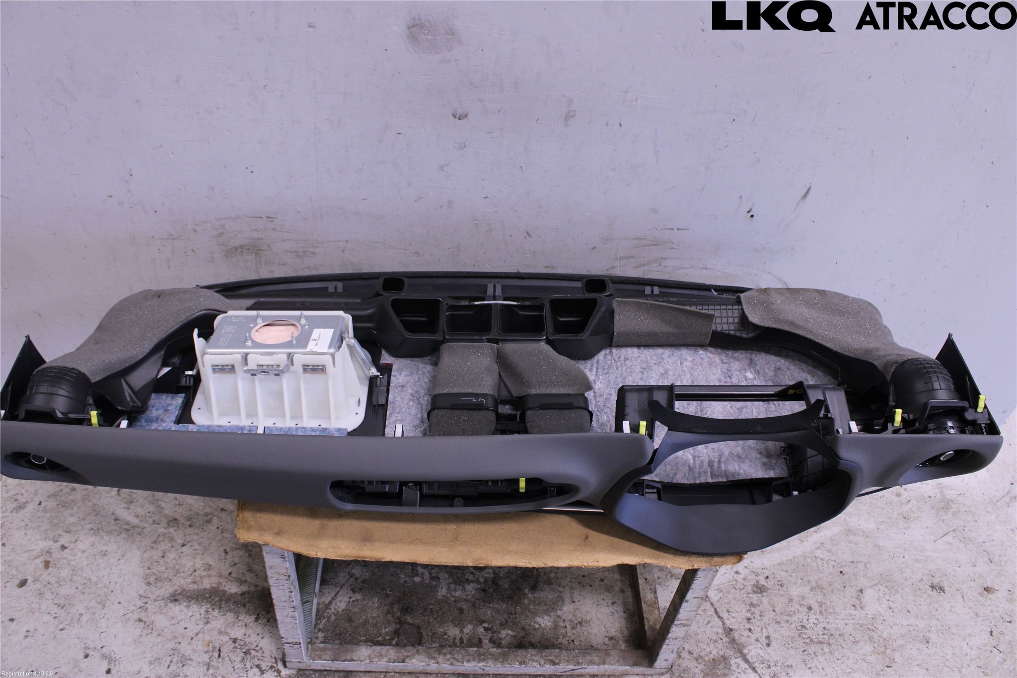 Toyota YARIS XP130 15-20 Dashbord