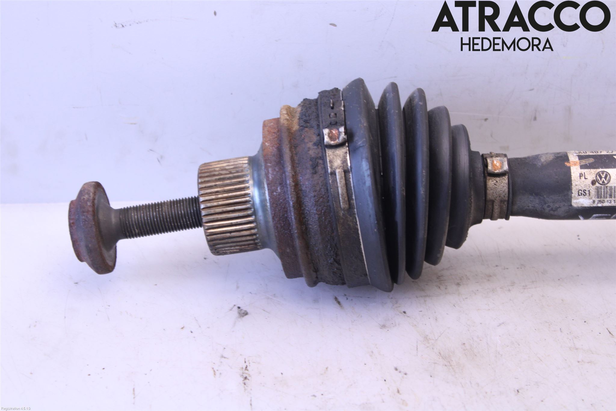 Audi A4/S4 08-11 Drivaksel Foran Kompl Venstre