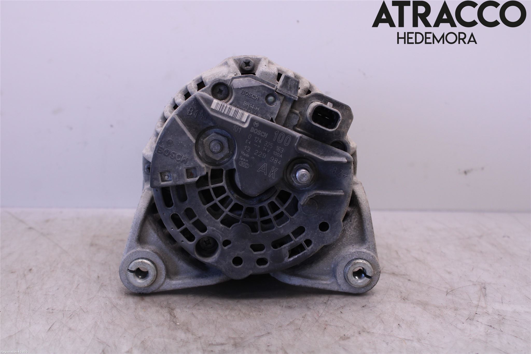 Opel ASTRA H 04-12 Dynamo