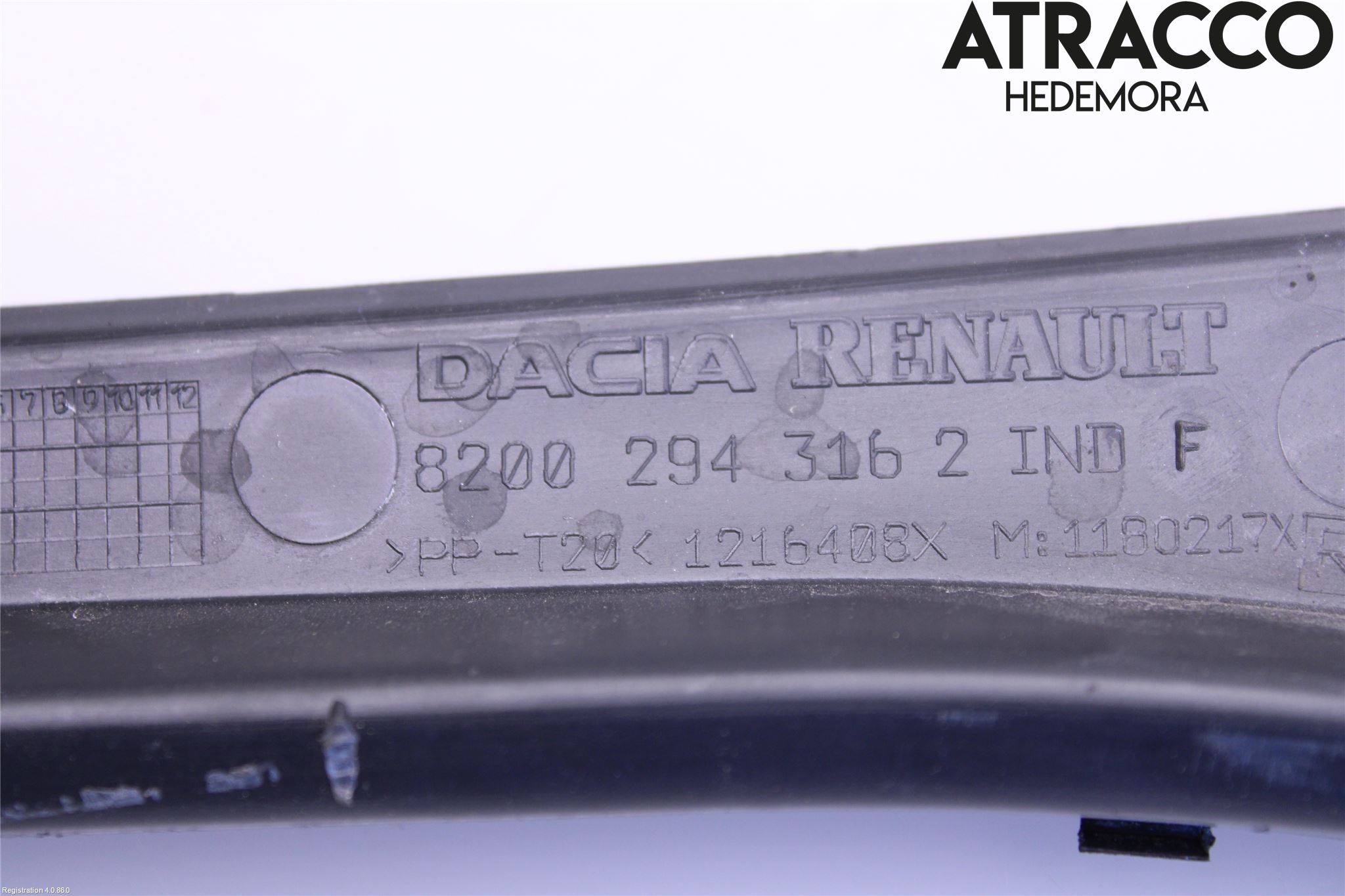 Dacia DUSTER 10-17 Visker Deksel-Grill-Under Frr