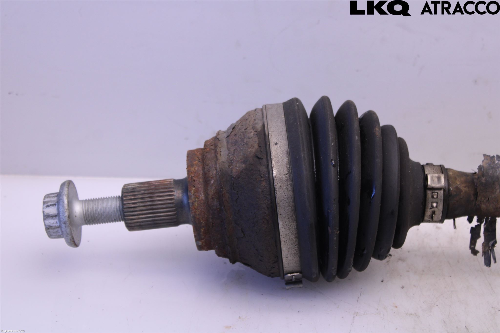 Volkswagen VW PASSAT 20-24 Drivaksel Foran Kompl Høyre