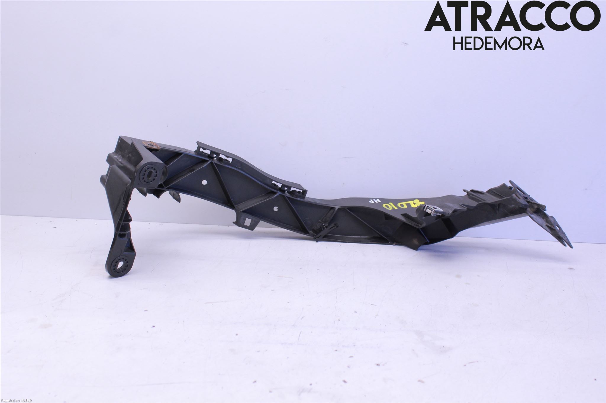 BMW 1 E87/81 5D/3D 03-11 Frontlykt Holder-Feste