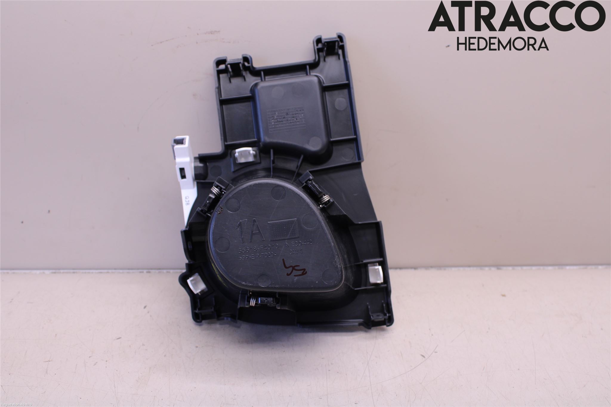Toyota C-HR 16-23 Innr Koppholder