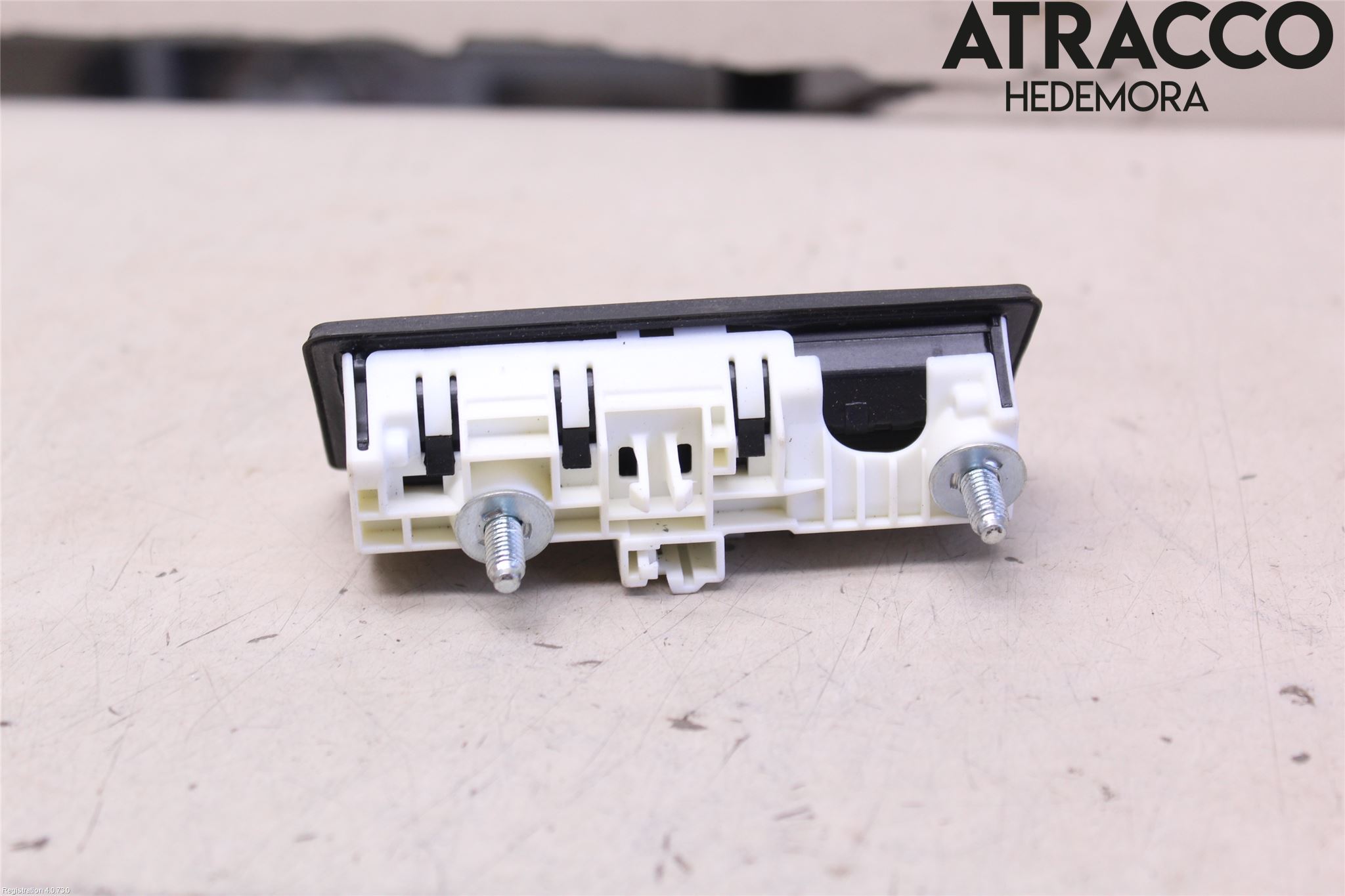 Audi A4 ALLROAD 09-16 Bakluke Handtak Ytre