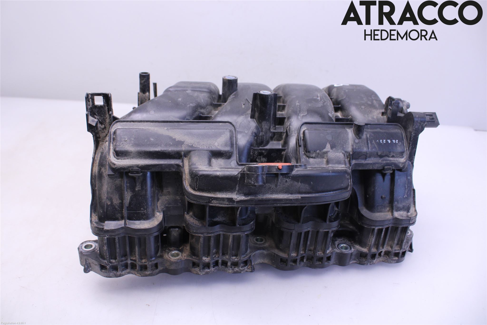 Toyota RAV4 19- Innsugningsmanifold