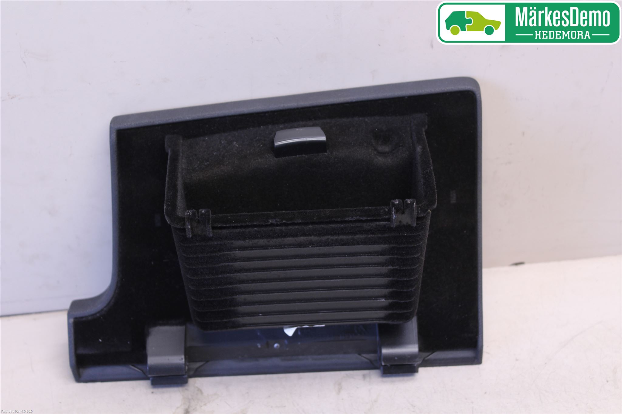 Volkswagen VW PASSAT 15-19 Innr Oppbevaringsrom