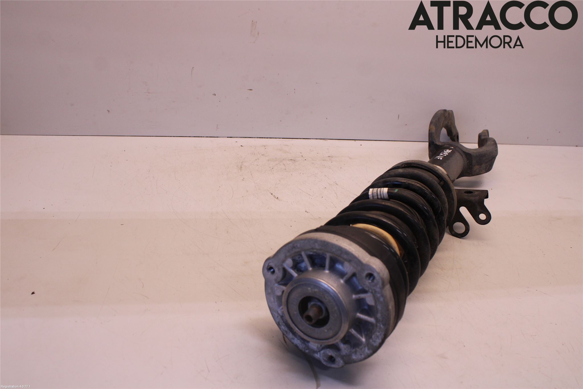 BMW 5 F10/F11/F18 09-17 Fjærbein Foran Høyre