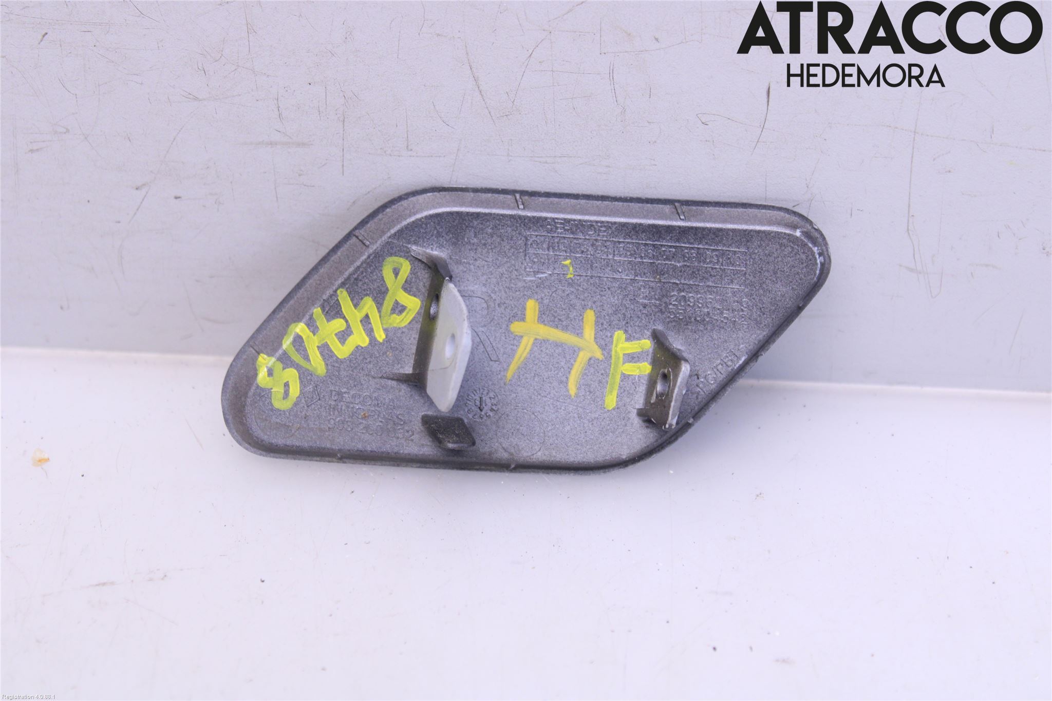 Opel INSIGNIA 09-16 Spylerdyse Frontlykter