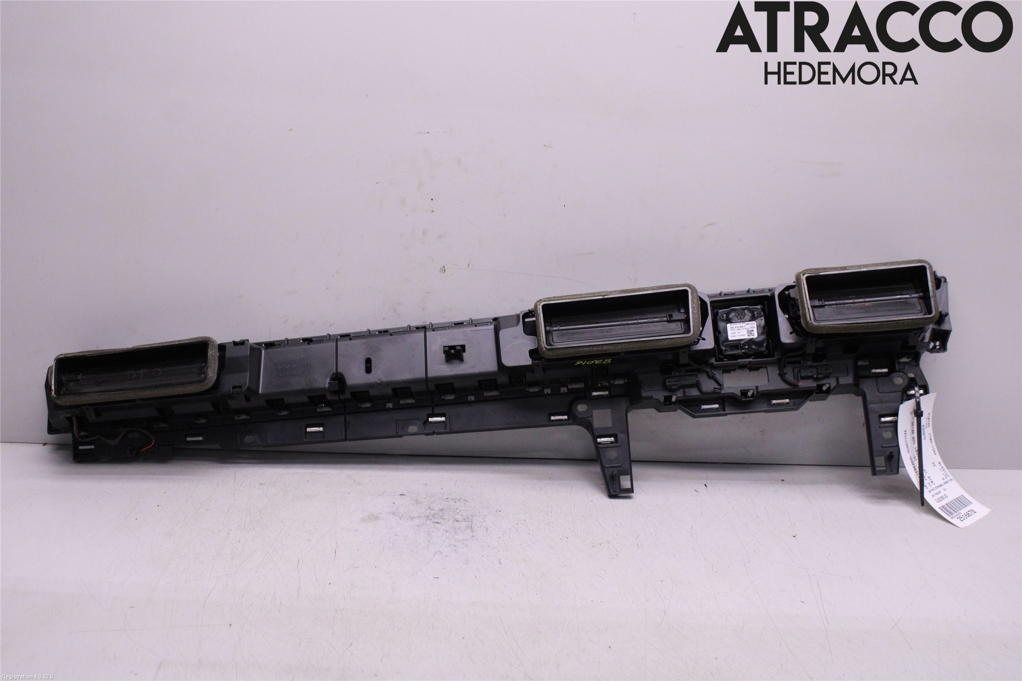 Volkswagen VW PASSAT 15-19 Dashbord Kanal - Dyse