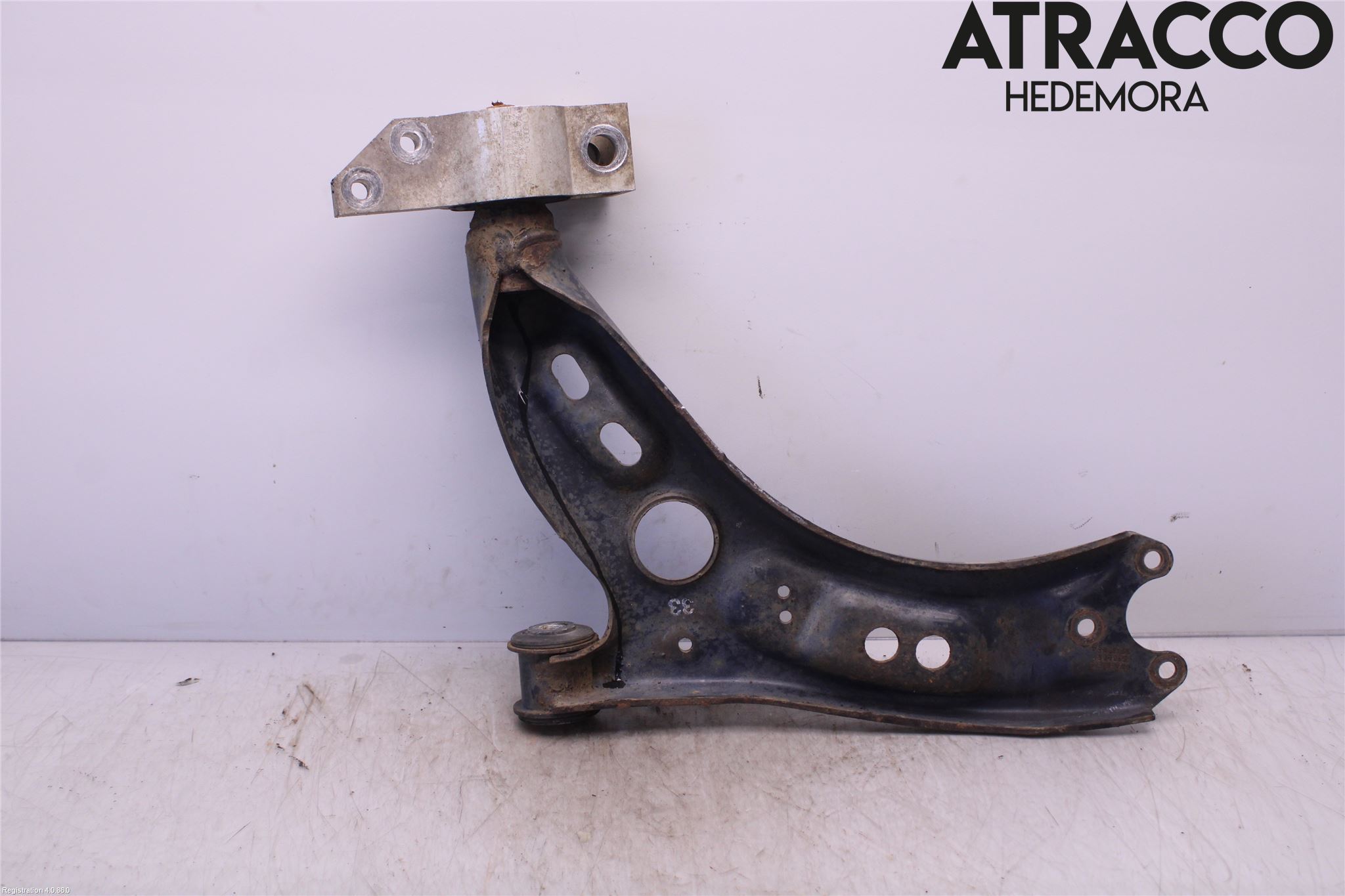 Volkswagen VW SCIROCCO 09-17 Bærearm Foran Høyre Nedre